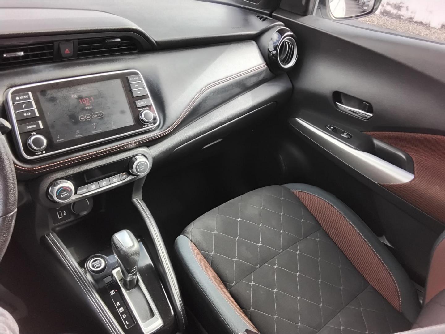 2019 White /Grey Nissan Kicks S (3N1CP5CU7KL) with an 1.6L L4 engine, CVT transmission, located at 6112 N Florida Avenue, Tampa, FL, 33604, (888) 521-5131, 27.954929, -82.459534 - $499 down plus tax & tag. - Photo#7