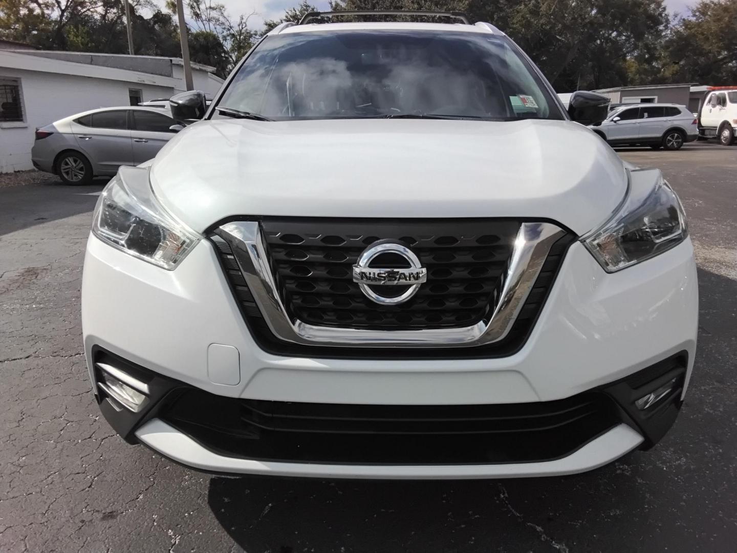 2019 White /Grey Nissan Kicks S (3N1CP5CU7KL) with an 1.6L L4 engine, CVT transmission, located at 6112 N Florida Avenue, Tampa, FL, 33604, (888) 521-5131, 27.954929, -82.459534 - $499 down plus tax & tag. - Photo#2