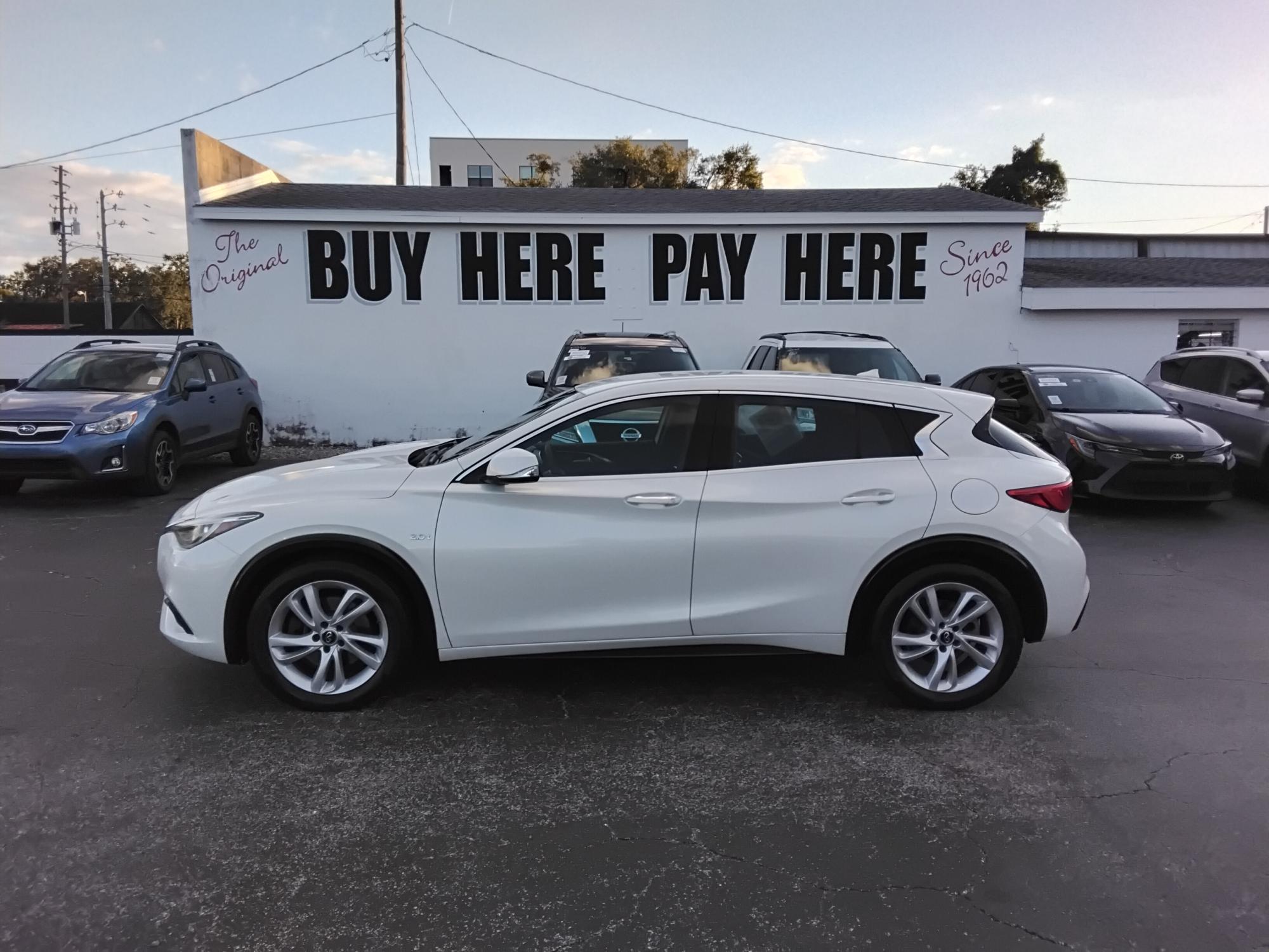 photo of 2018 Infiniti QX30 Luxury