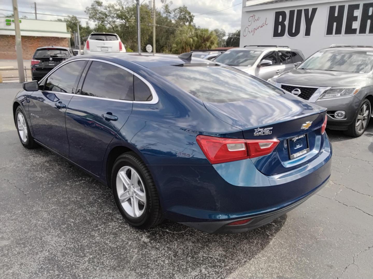 2019 DK BLUE /Grey Chevrolet Malibu LS (1G1ZB5ST8KF) with an 1.5L L4 DOHC 16V engine, 6A transmission, located at 6112 N Florida Avenue, Tampa, FL, 33604, (888) 521-5131, 27.954929, -82.459534 - $499 down plus tax & tag. - Photo#5