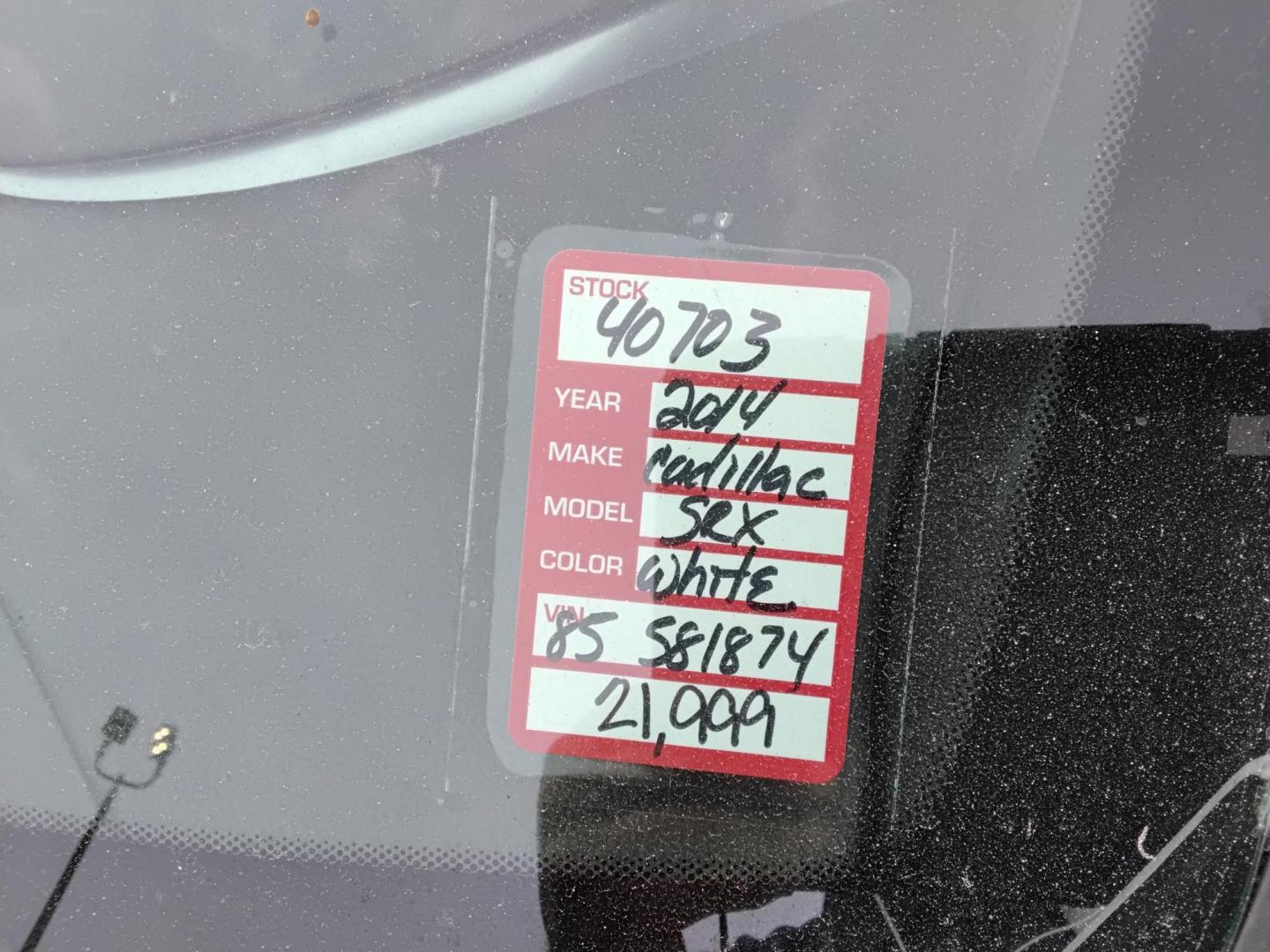 2014 White /Beige Cadillac SRX Performance Collection FWD (3GYFNCE31ES) with an 3.6L V6 DOHC 24V FFV engine, 6-Speed Automatic transmission, located at 6112 N Florida Avenue, Tampa, FL, 33604, (888) 521-5131, 27.954929, -82.459534 - $499 DOWN PLUS TAX & TAG. - Photo#15