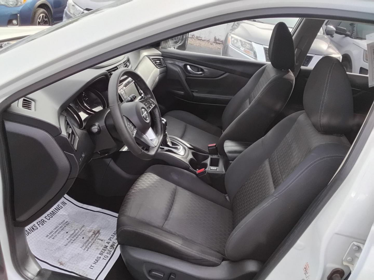 2018 White /Grey Nissan Rogue SV 2WD (JN8AT2MT1JW) with an 2.5L L4 DOHC 16V engine, CVT transmission, located at 6112 N Florida Avenue, Tampa, FL, 33604, (888) 521-5131, 27.954929, -82.459534 - $499 down plus tax & tag. - Photo#11