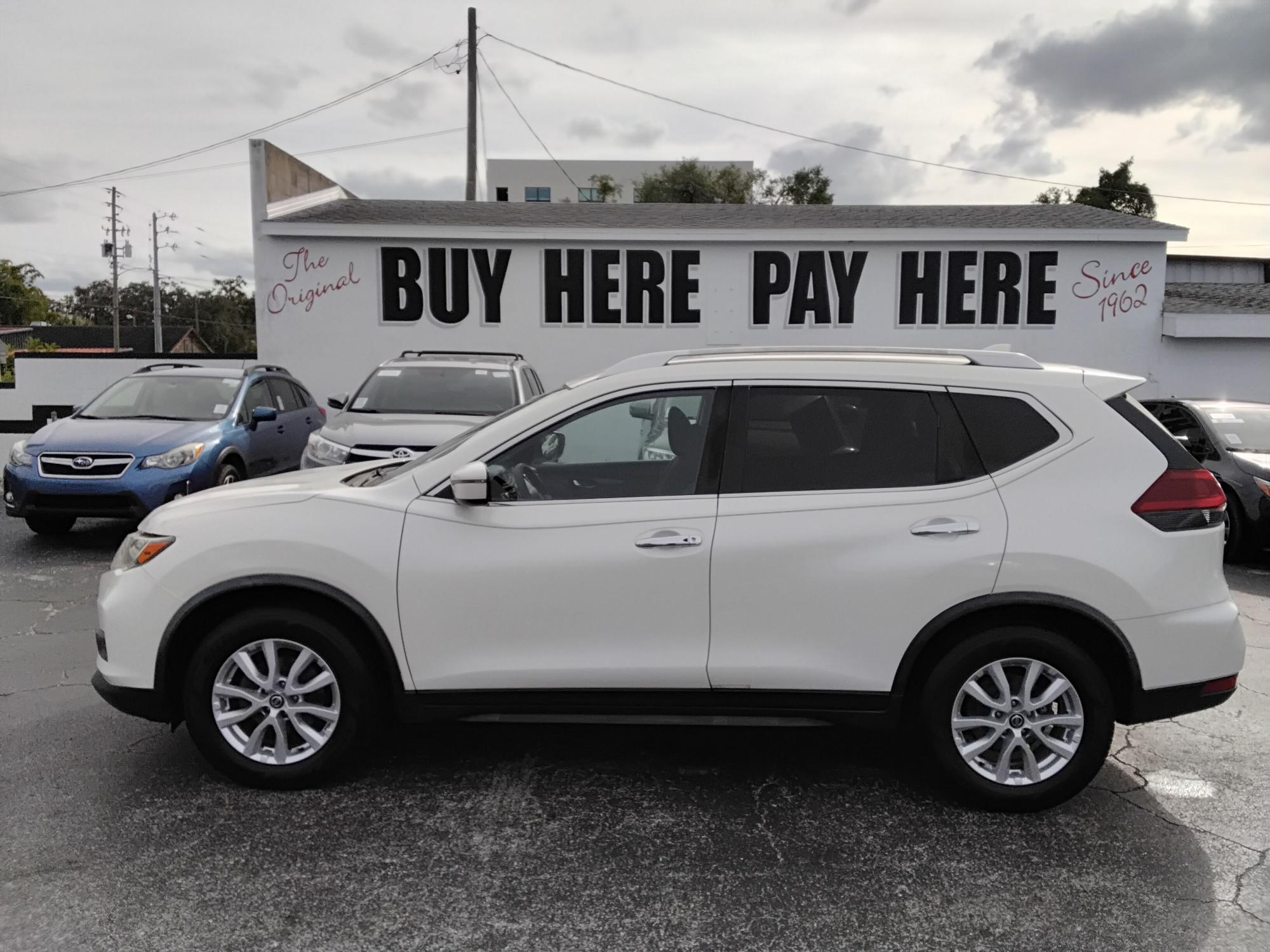 photo of 2018 Nissan Rogue SV 2WD