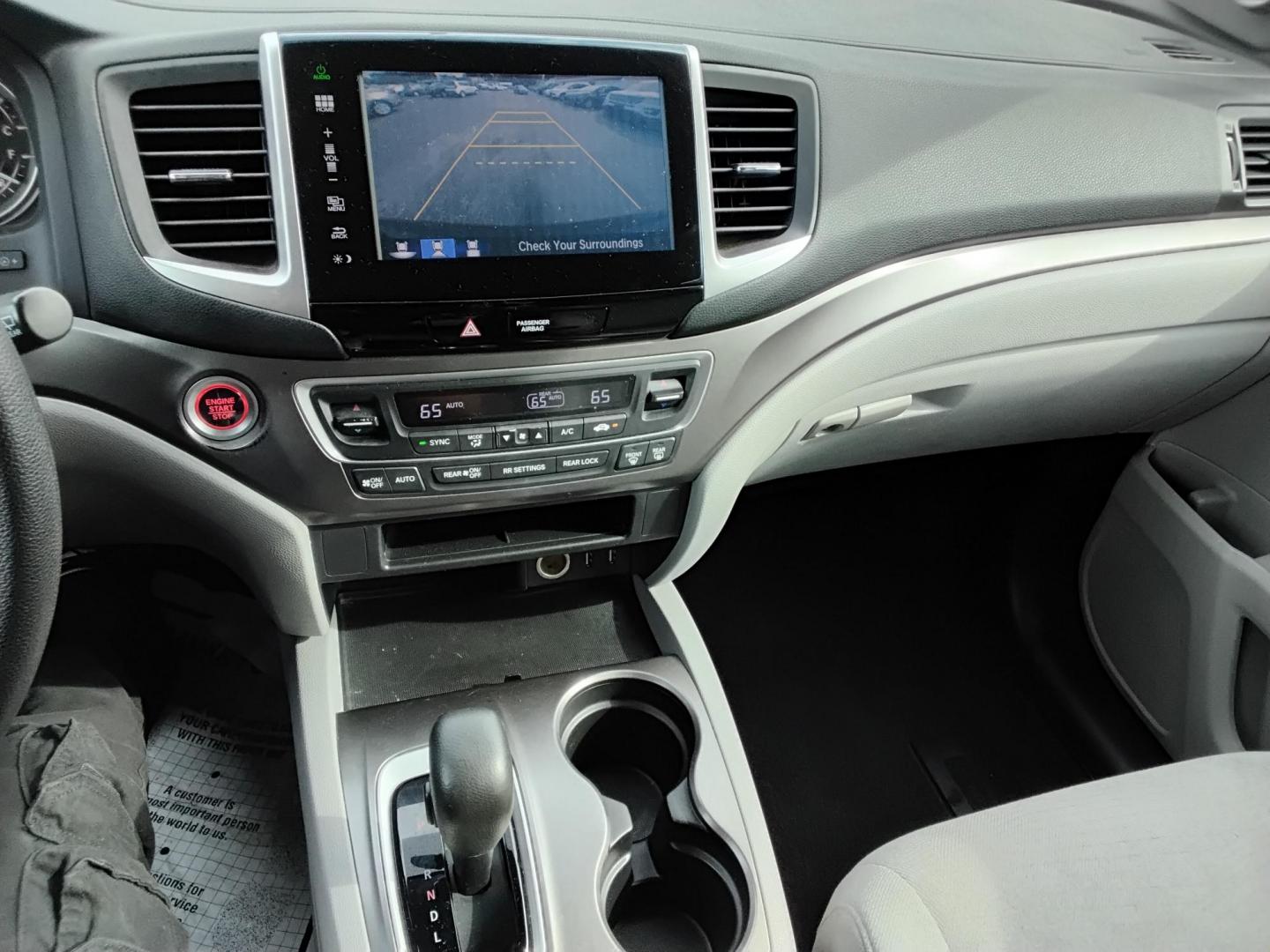 2016 BLACK /Grey Honda Pilot EX 2WD (5FNYF5H31GB) with an 3.5L V6 SOHC 24V engine, 6-Speed Automatic transmission, located at 6112 N Florida Avenue, Tampa, FL, 33604, (888) 521-5131, 27.954929, -82.459534 - $499 down plus tax & tag. - Photo#11