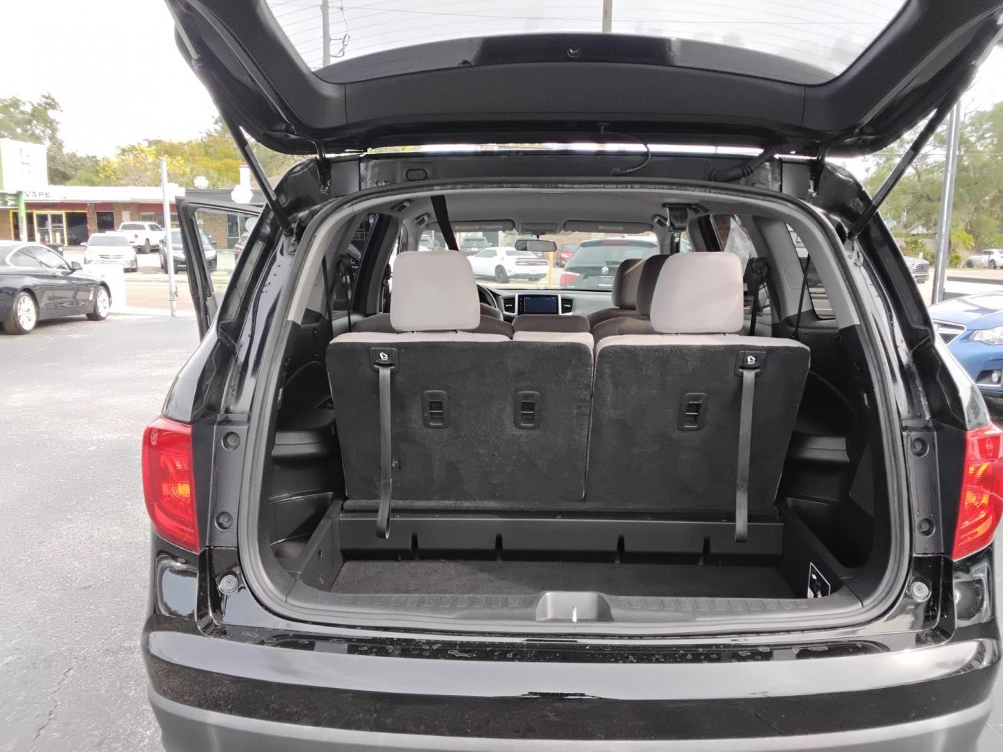 2016 BLACK /Grey Honda Pilot EX 2WD (5FNYF5H31GB) with an 3.5L V6 SOHC 24V engine, 6-Speed Automatic transmission, located at 6112 N Florida Avenue, Tampa, FL, 33604, (888) 521-5131, 27.954929, -82.459534 - $499 down plus tax & tag. - Photo#7