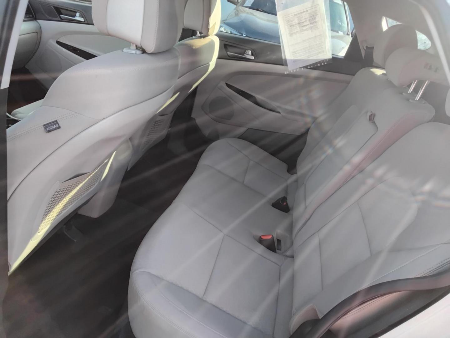 2016 White /White Hyundai Tucson SE (KM8J23A40GU) with an 2.0L L4 DOHC 16V engine, 6A transmission, located at 6112 N Florida Avenue, Tampa, FL, 33604, (888) 521-5131, 27.954929, -82.459534 - $499 DOWN PLUS TAX & TAG. - Photo#10