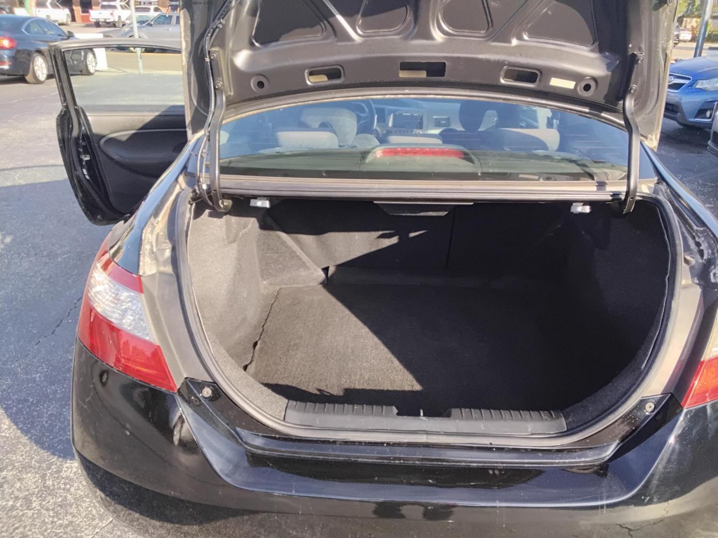 2010 BLACK /Grey Honda Civic EX Coupe 5-Speed AT (2HGFG1B89AH) with an 1.8L L4 SOHC 16V engine, 5-Speed Automatic transmission, located at 6112 N Florida Avenue, Tampa, FL, 33604, (888) 521-5131, 27.954929, -82.459534 - $499 DOWN PLUS TAX & TAG. - Photo#8