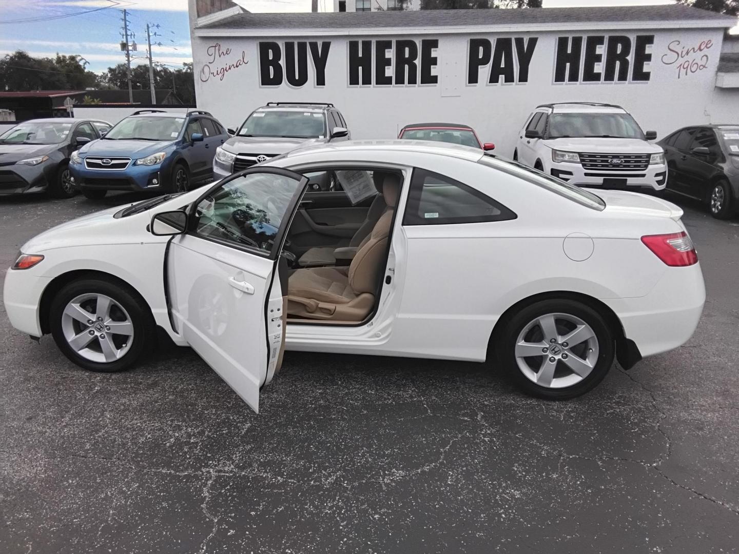 2007 White /Beige Honda Civic LX Coupe AT (2HGFG12697H) with an 1.8L L4 SOHC 16V engine, 5-Speed Automatic Overdrive transmission, located at 6112 N Florida Avenue, Tampa, FL, 33604, (888) 521-5131, 27.954929, -82.459534 - $499 down plus tax & tag. - Photo#2