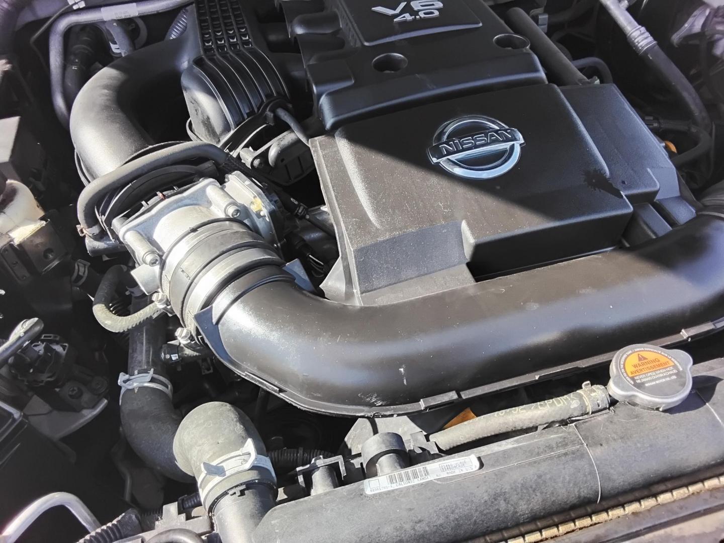 2017 SILVER /Grey Nissan Frontier SL Crew Cab 5AT 2WD (1N6AD0ER3HN) with an 4.0L V6 DOHC 24V engine, 5A transmission, located at 6112 N Florida Avenue, Tampa, FL, 33604, (888) 521-5131, 27.954929, -82.459534 - $499 down plus tax & tag. - Photo#24