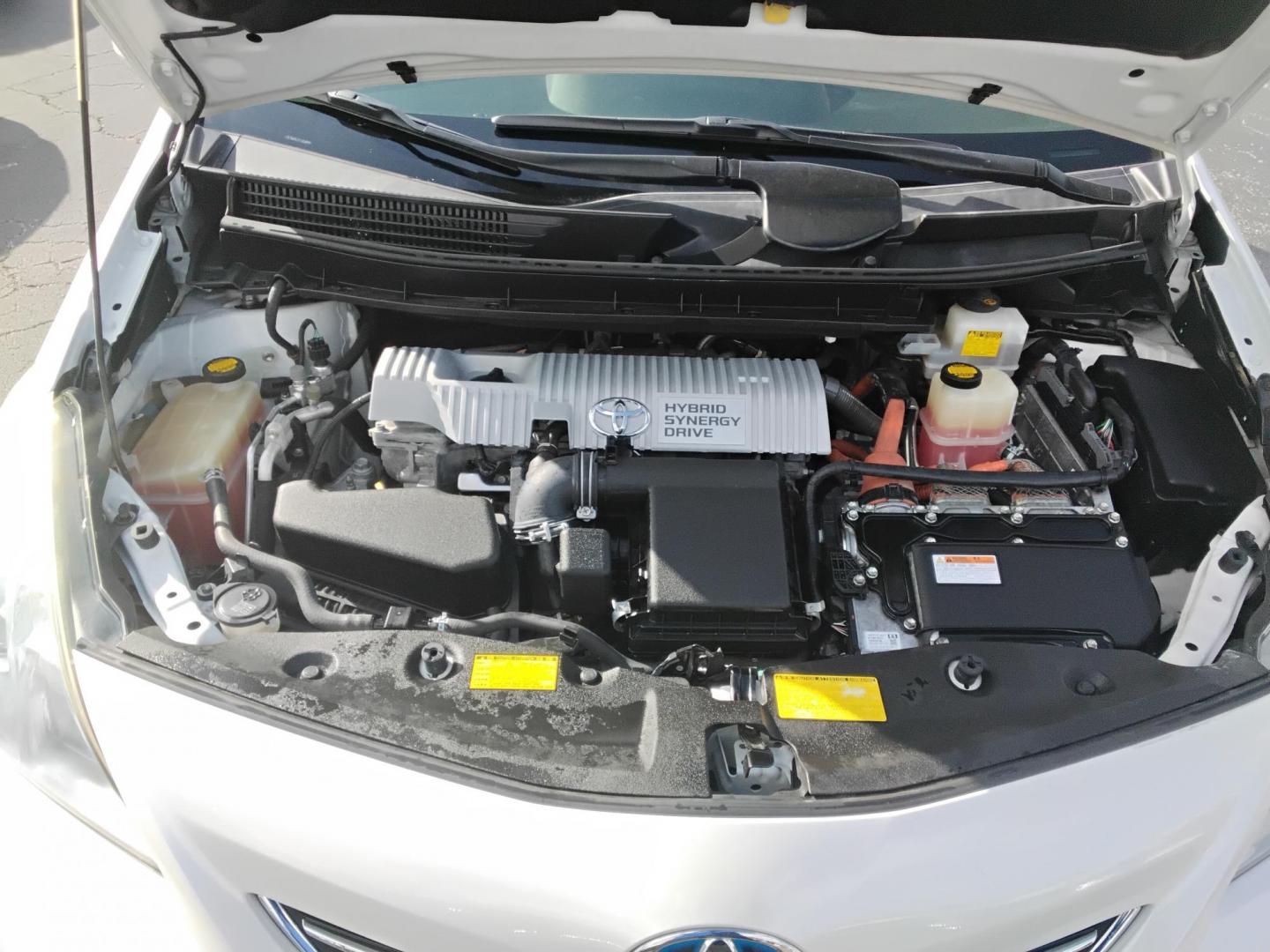 2014 White /White Toyota Prius V Three (JTDZN3EU2E3) with an 1.8L L4 DOHC 16V HYBRID engine, Continuously Variable Transmission transmission, located at 6112 N Florida Avenue, Tampa, FL, 33604, (888) 521-5131, 27.954929, -82.459534 - $499 down plus tax & tag. - Photo#9