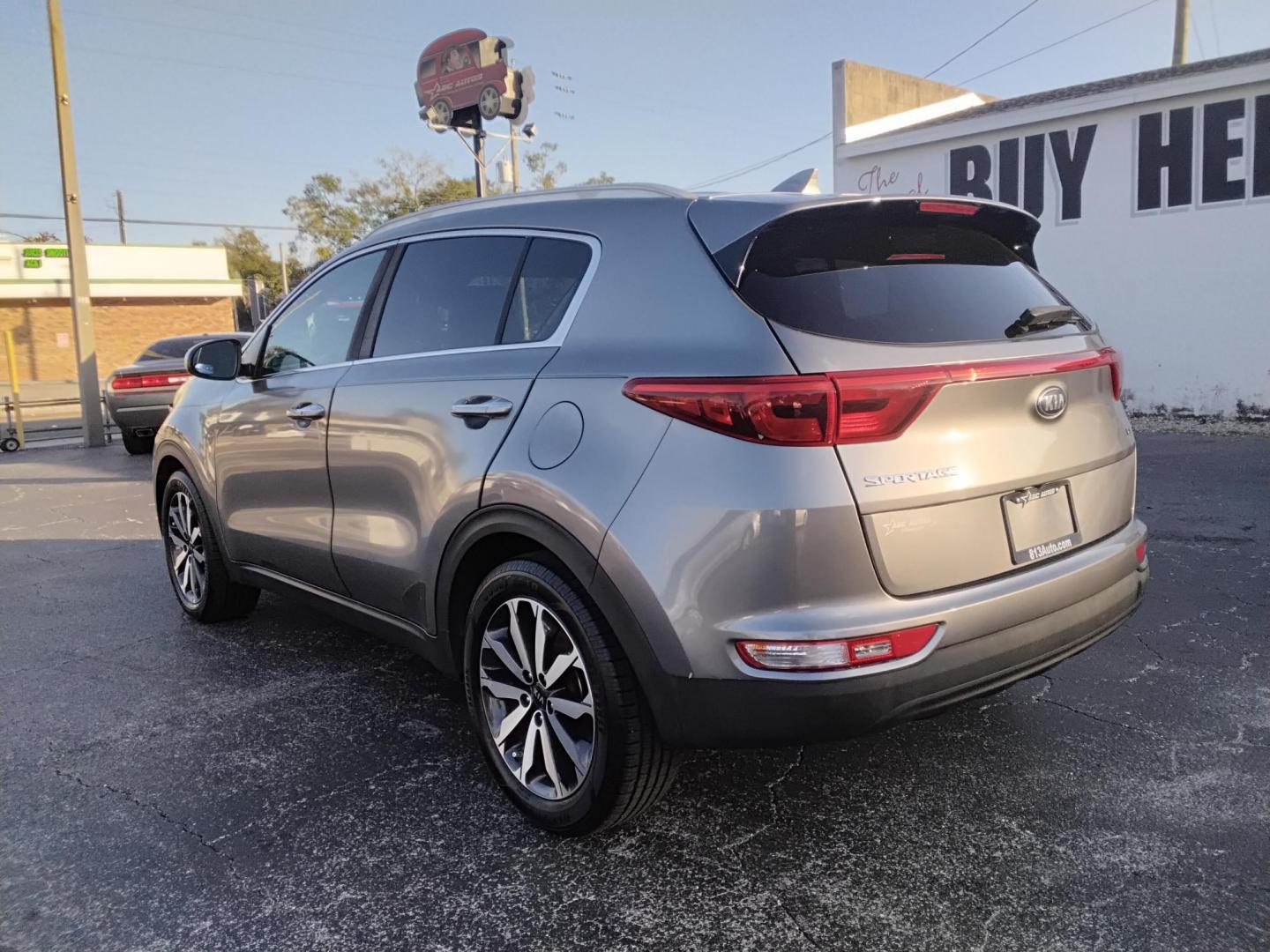 2017 SILVER /Black Kia Sportage EX FWD (KNDPN3AC1H7) with an 2.4L V6 DOHC 24V engine, 6A transmission, located at 6112 N Florida Avenue, Tampa, FL, 33604, (888) 521-5131, 27.954929, -82.459534 - $499 down plus tax & tag. - Photo#6