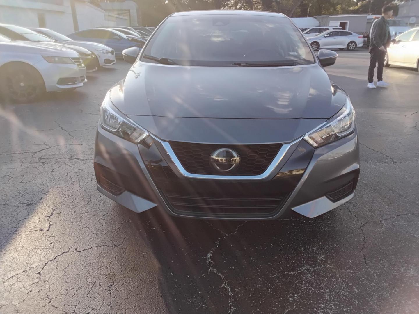 2020 GRAY /Grey Nissan Versa SV (3N1CN8EV8LL) with an 1.6L L4 DOHC 16V engine, CVT transmission, located at 6112 N Florida Avenue, Tampa, FL, 33604, (888) 521-5131, 27.954929, -82.459534 - $499 down plus tax & tag. - Photo#1