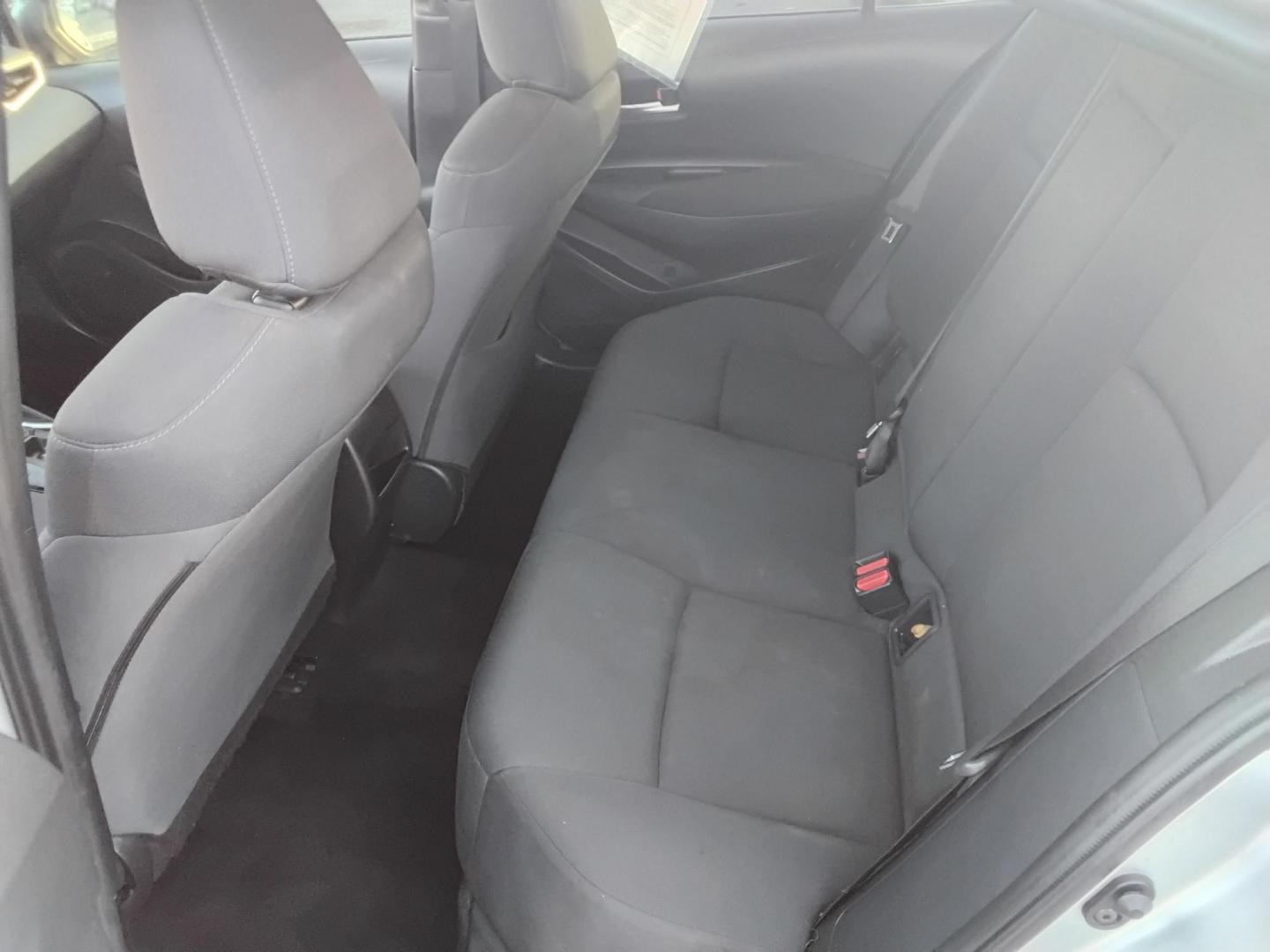 2021 SILVER /Grey Toyota Corolla LE (JTDEPMAE4MJ) with an 1.8L L4 DOHC 16V engine, CVT transmission, located at 6112 N Florida Avenue, Tampa, FL, 33604, (888) 521-5131, 27.954929, -82.459534 - $499 down plus tax & tag. - Photo#11