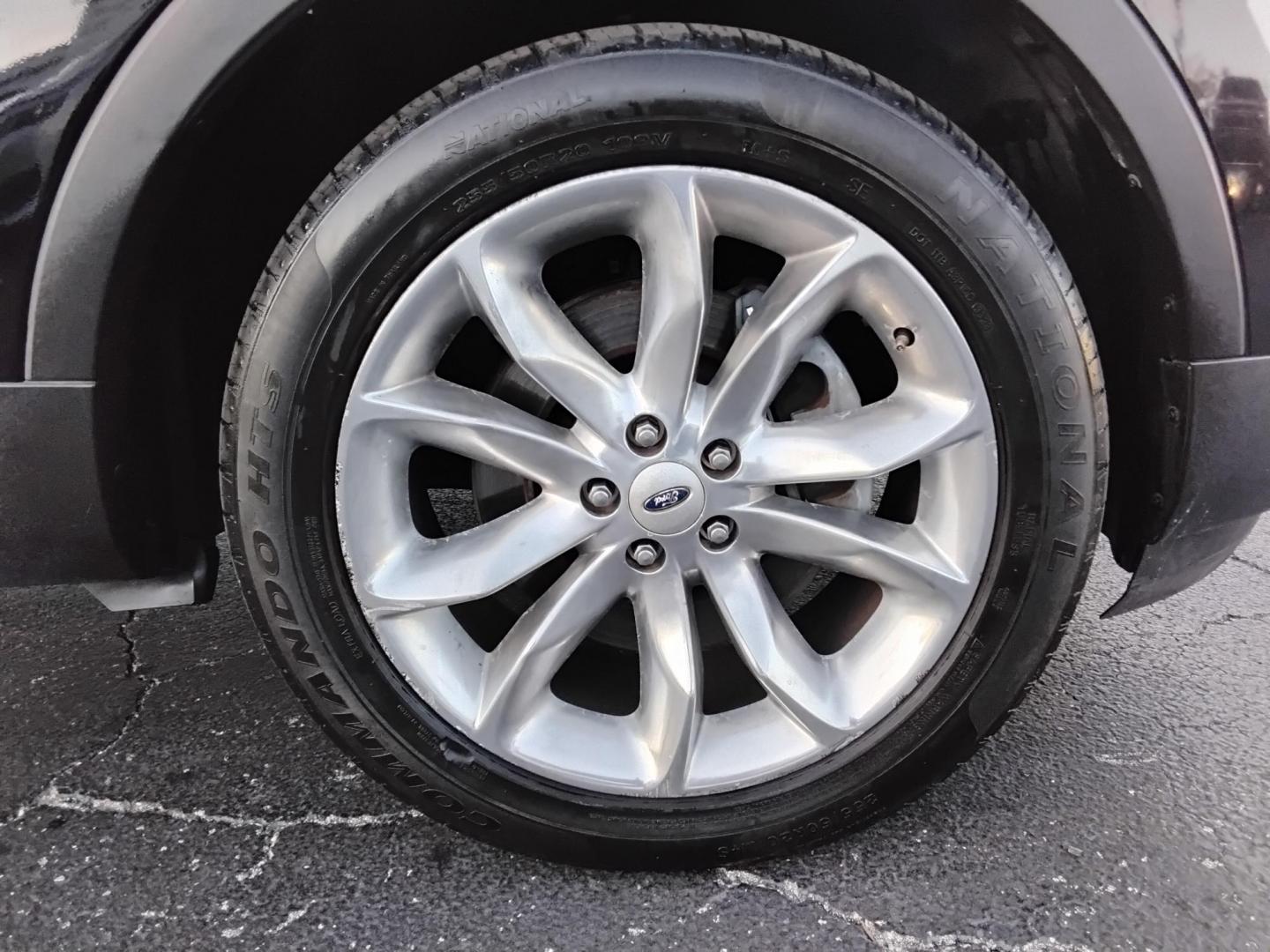 2015 BLACK /Beige Ford Explorer Limited FWD (1FM5K7F86FG) with an 3.5L V6 DOHC 24V engine, 6-Speed Automatic transmission, located at 6112 N Florida Avenue, Tampa, FL, 33604, (888) 521-5131, 27.954929, -82.459534 - $499 down plus tax & tag. - Photo#9