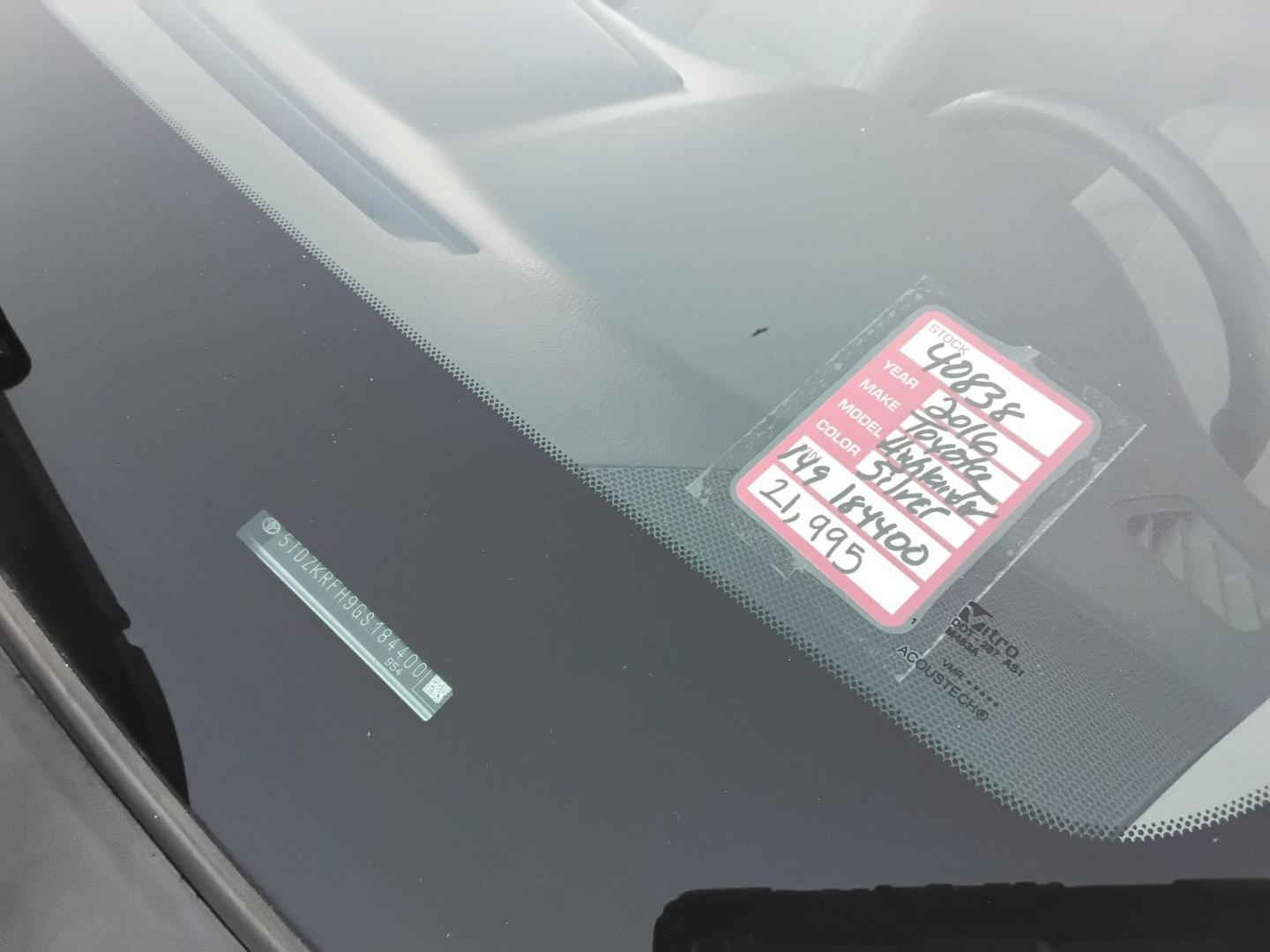 2016 SILVER /Beige Toyota Highlander LE FWD V6 (5TDZKRFH9GS) with an 3.5L V6 DOHC 24V engine, 6A transmission, located at 6112 N Florida Avenue, Tampa, FL, 33604, (888) 521-5131, 27.954929, -82.459534 - $499 down plus tax & tag. - Photo#14