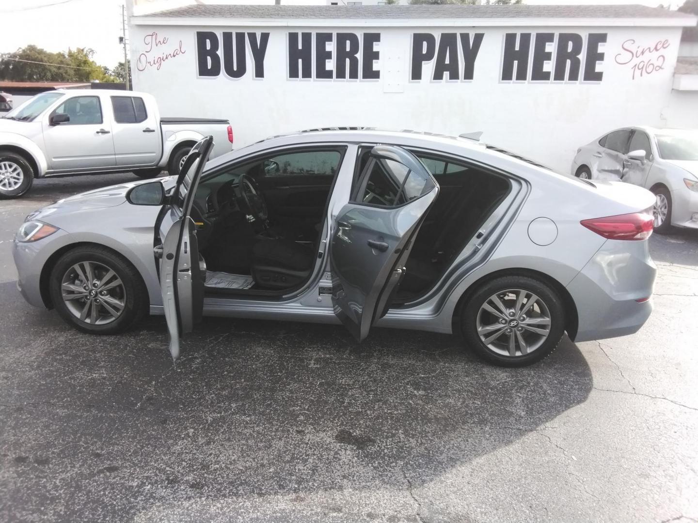 2017 GRAY /Grey Hyundai Elantra Limited (5NPD84LF8HH) with an 1.8L L4 DOHC 16V engine, 6A transmission, located at 6112 N Florida Avenue, Tampa, FL, 33604, (888) 521-5131, 27.954929, -82.459534 - $499 down plus tax & tag. - Photo#1