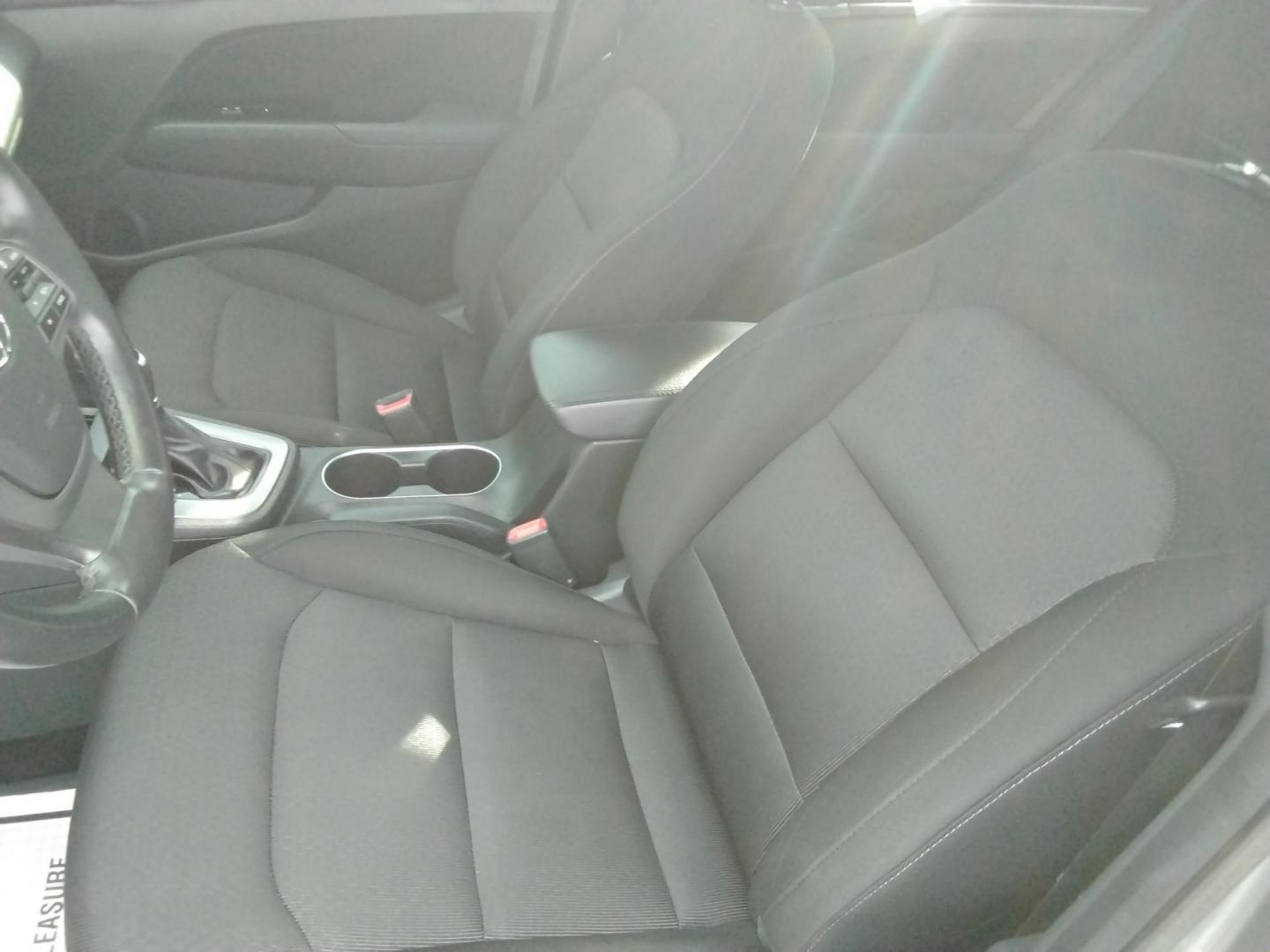 2017 GRAY /Grey Hyundai Elantra Limited (5NPD84LF8HH) with an 1.8L L4 DOHC 16V engine, 6A transmission, located at 6112 N Florida Avenue, Tampa, FL, 33604, (888) 521-5131, 27.954929, -82.459534 - $499 down plus tax & tag. - Photo#20