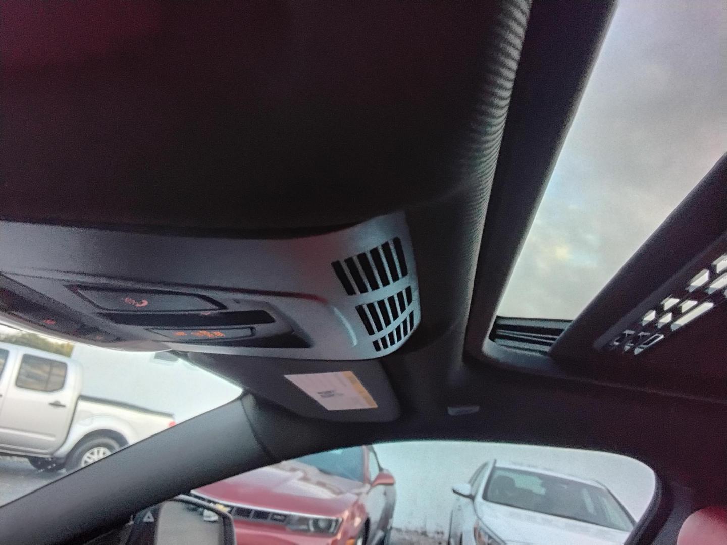 2017 White /Red BMW 4-Series Gran Coupe 430i (WBA4F7C58HG) with an 2.0L L4 DOHC 16V engine, 8A transmission, located at 6112 N Florida Avenue, Tampa, FL, 33604, (888) 521-5131, 27.954929, -82.459534 - $499 down plus tax & tag. - Photo#19