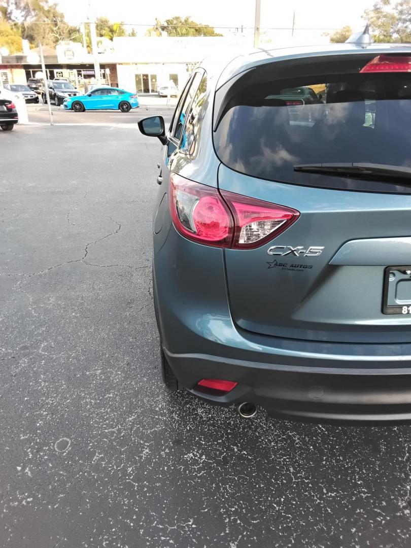 2016 BLUE /Grey Mazda CX-5 Touring (JM3KE2CY4G0) with an 2.5L L4 DOHC 16V engine, 6-Speed Automatic transmission, located at 6112 N Florida Avenue, Tampa, FL, 33604, (888) 521-5131, 27.954929, -82.459534 - $499 down plus tax & tag. - Photo#10