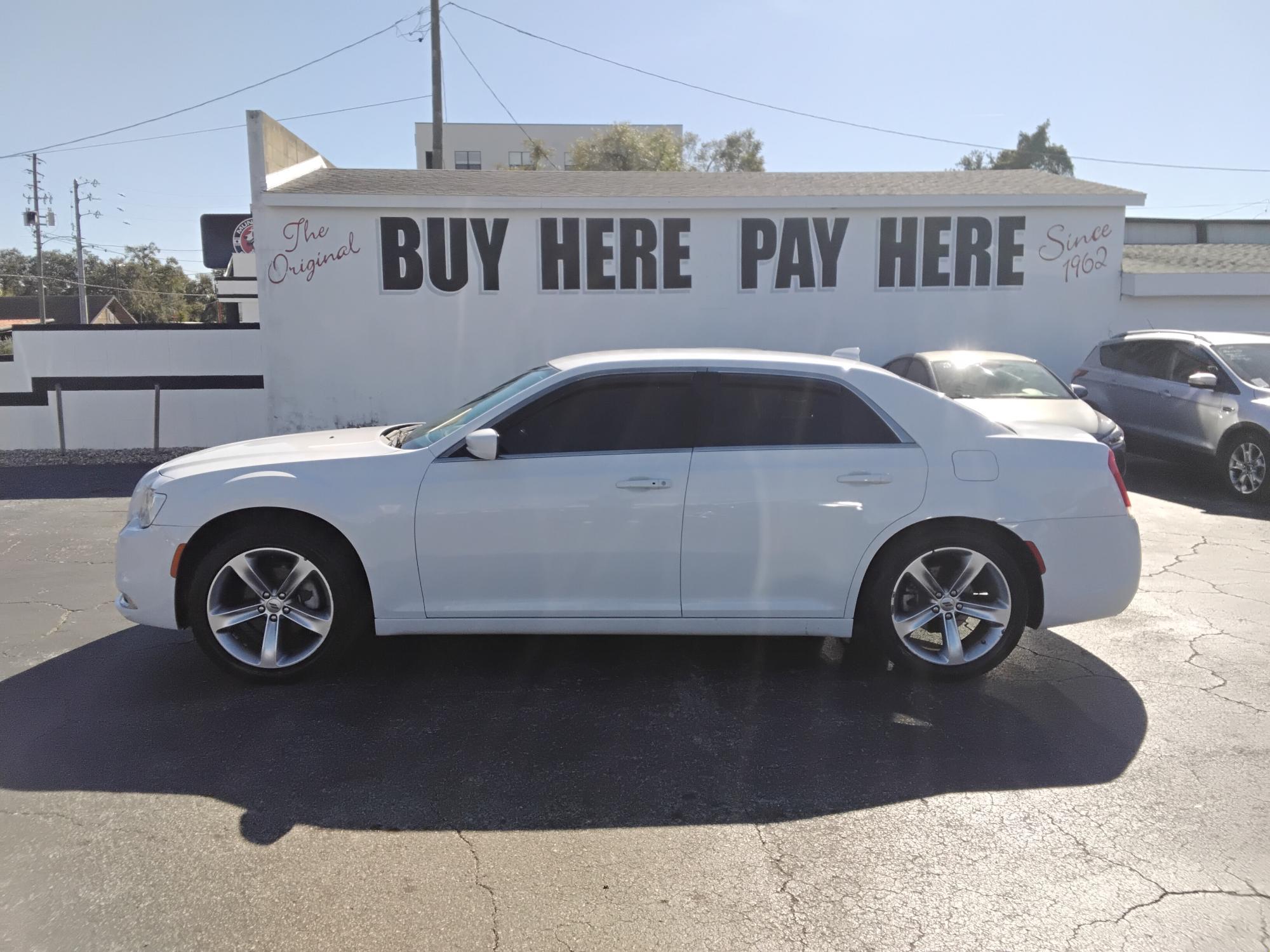 2015 Chrysler 300 Limited RWD