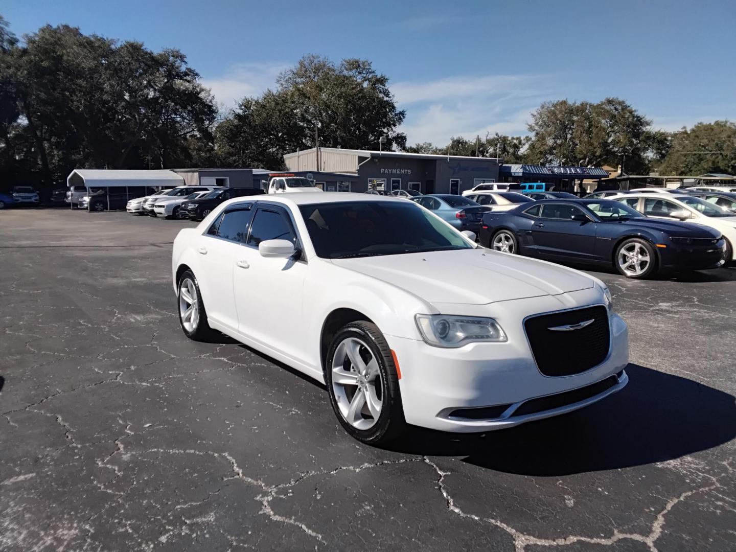 2015 White /Black Chrysler 300 Limited RWD (2C3CCAAG5FH) with an 3.6L V6 SOHC 24V engine, 8-Speed Automatic transmission, located at 6112 N Florida Avenue, Tampa, FL, 33604, (888) 521-5131, 27.954929, -82.459534 - $499 down plus tax & tag. - Photo#3