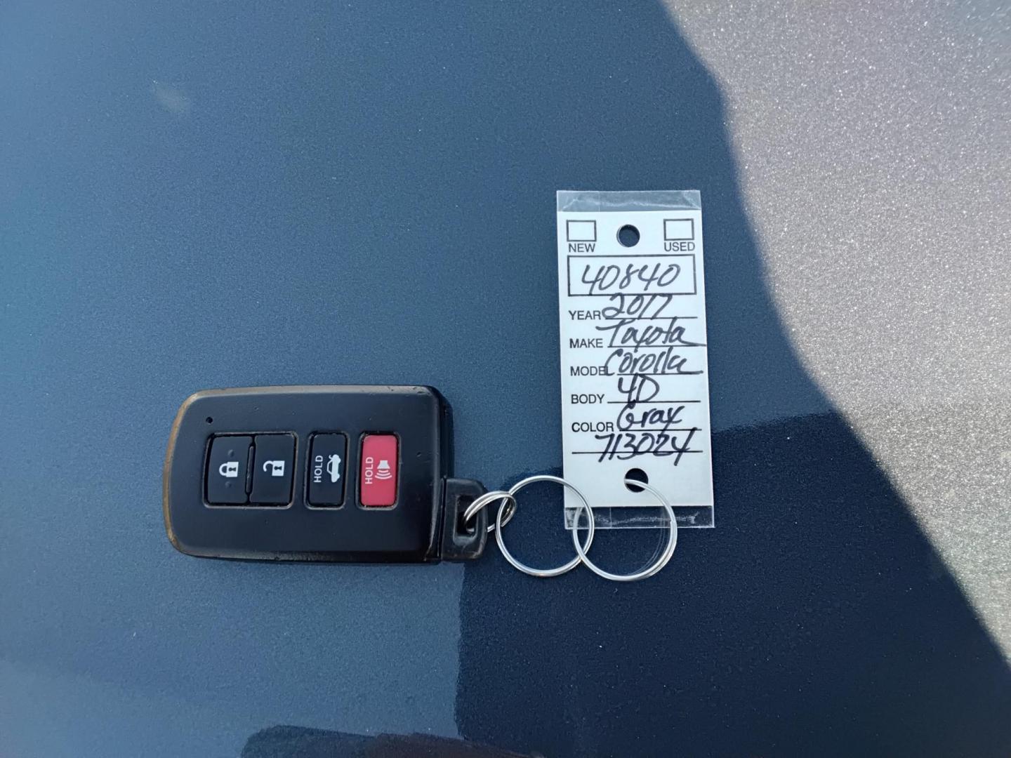 2017 GRAY /Grey Toyota Corolla SE CVT (5YFBURHE1HP) with an 1.8L L4 DOHC 16V engine, CVT transmission, located at 6112 N Florida Avenue, Tampa, FL, 33604, (888) 521-5131, 27.954929, -82.459534 - $499 down plus tax & tag. - Photo#13