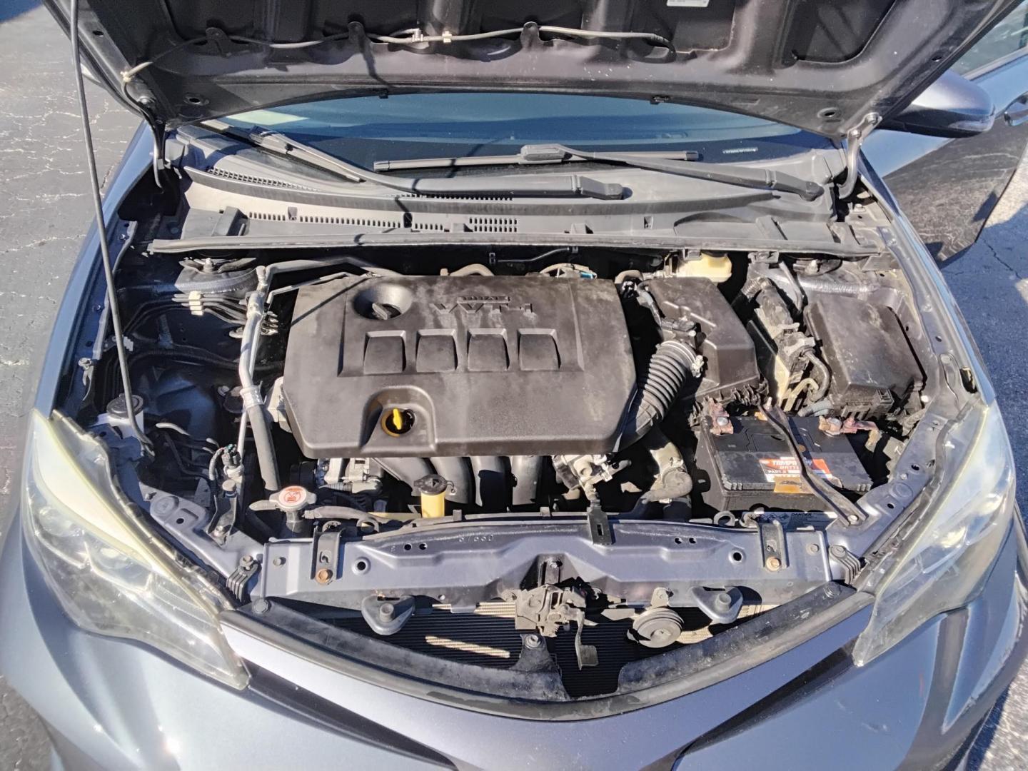2017 GRAY /Grey Toyota Corolla SE CVT (5YFBURHE1HP) with an 1.8L L4 DOHC 16V engine, CVT transmission, located at 6112 N Florida Avenue, Tampa, FL, 33604, (888) 521-5131, 27.954929, -82.459534 - $499 down plus tax & tag. - Photo#12