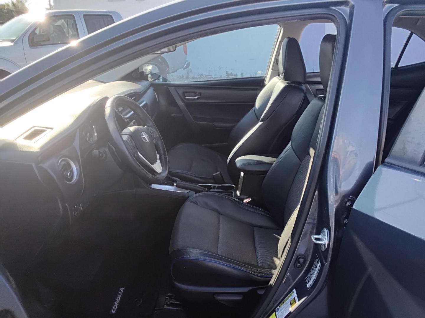 2017 GRAY /Grey Toyota Corolla SE CVT (5YFBURHE1HP) with an 1.8L L4 DOHC 16V engine, CVT transmission, located at 6112 N Florida Avenue, Tampa, FL, 33604, (888) 521-5131, 27.954929, -82.459534 - $499 down plus tax & tag. - Photo#8