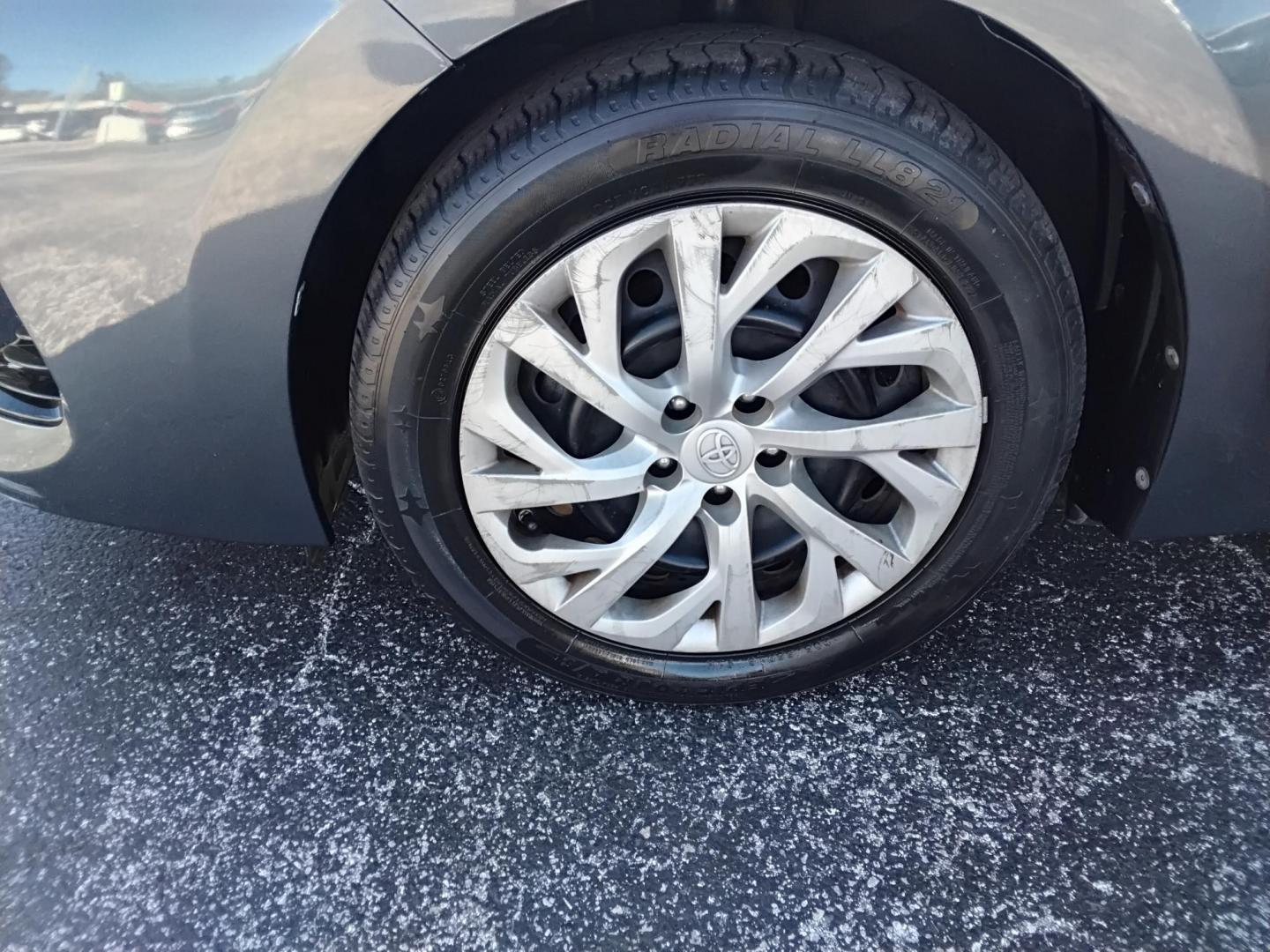 2017 GRAY /grey Toyota Corolla L CVT (2T1BURHE1HC) with an 1.8L L4 DOHC 16V engine, CVT transmission, located at 6112 N Florida Avenue, Tampa, FL, 33604, (888) 521-5131, 27.954929, -82.459534 - $499 down plus tax & tag. - Photo#13