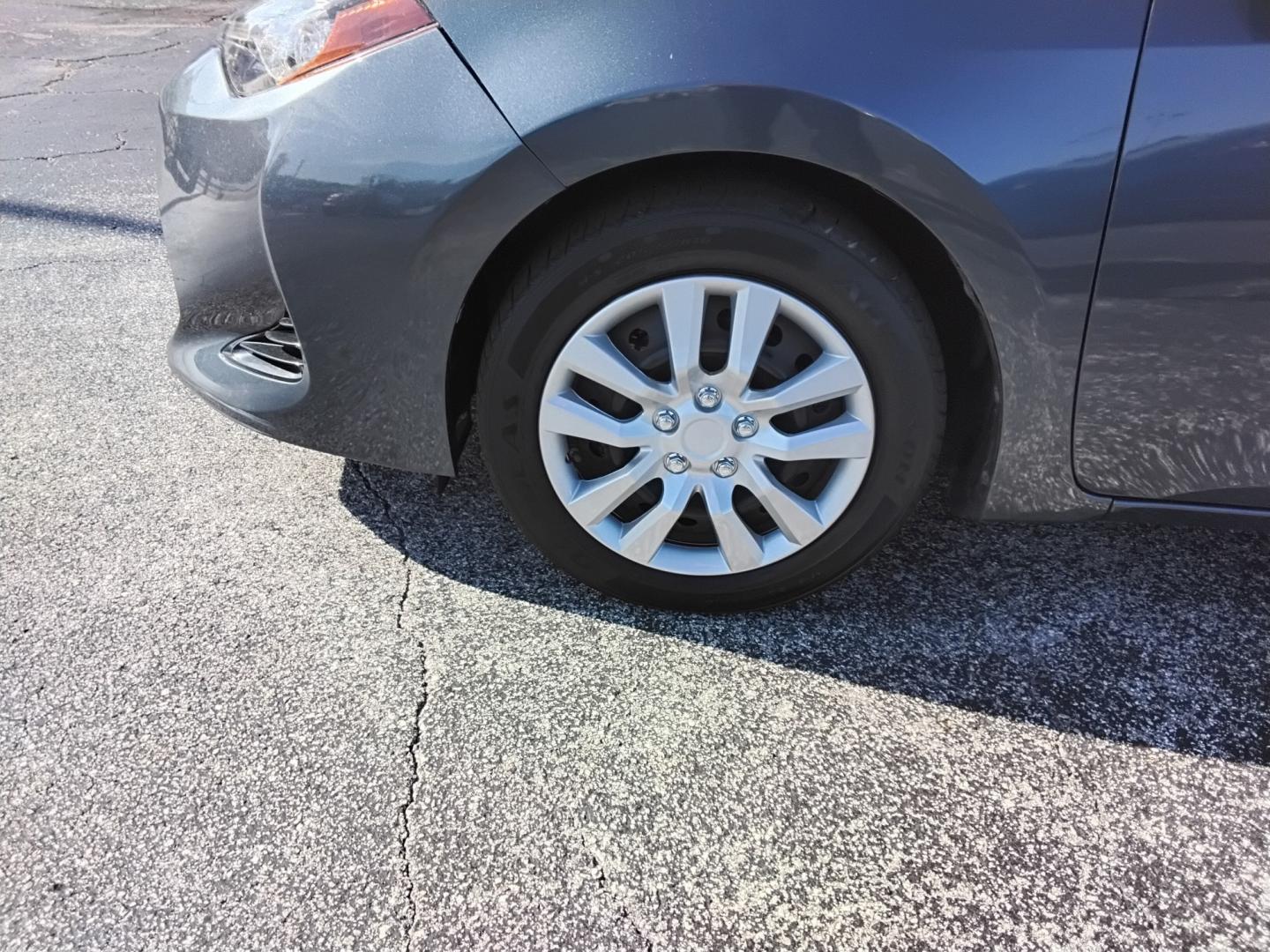 2017 GRAY /grey Toyota Corolla L CVT (2T1BURHE1HC) with an 1.8L L4 DOHC 16V engine, CVT transmission, located at 6112 N Florida Avenue, Tampa, FL, 33604, (888) 521-5131, 27.954929, -82.459534 - $499 down plus tax & tag.- Photo#14