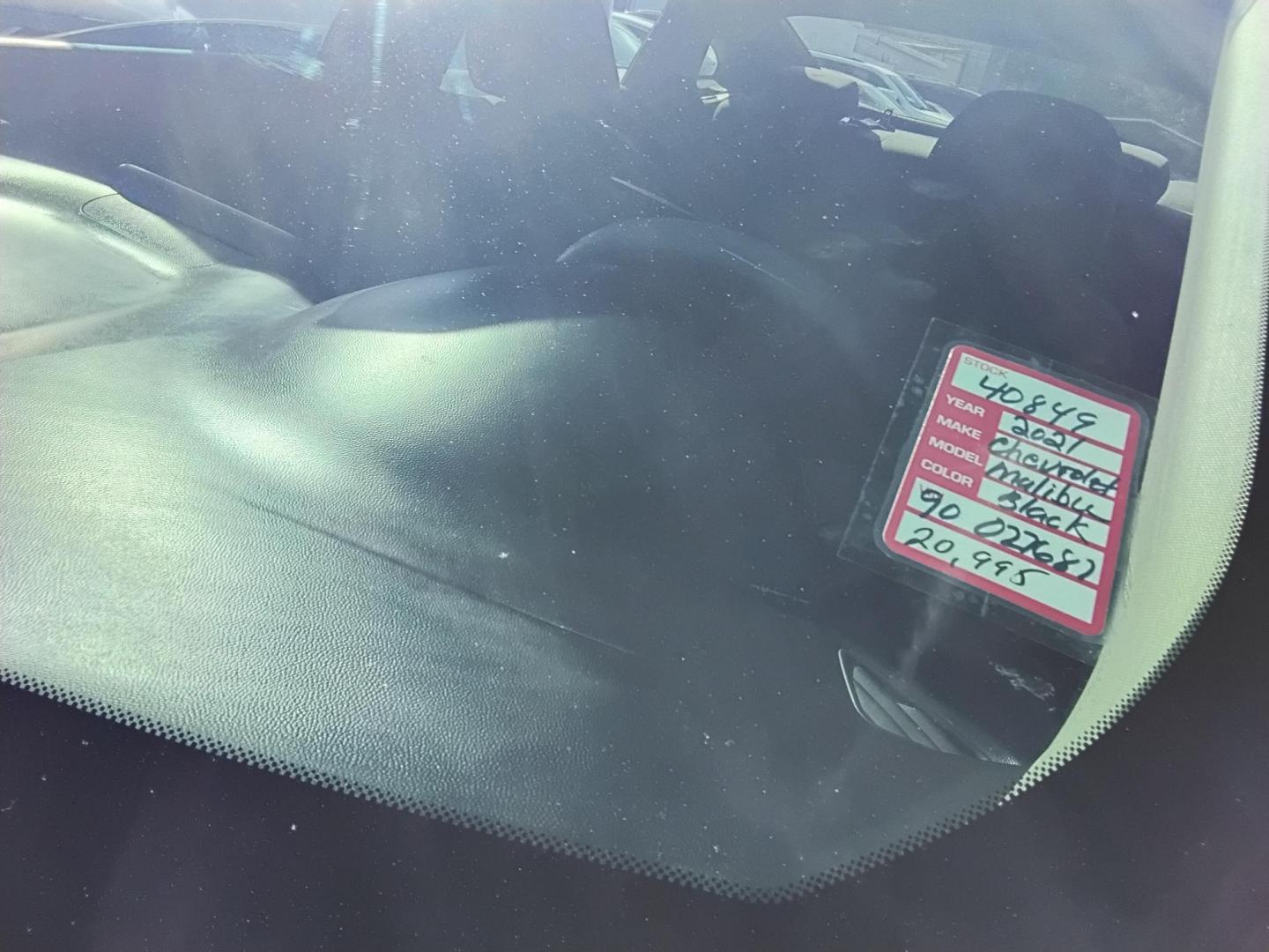 2021 BLACK /Grey Chevrolet Malibu LT (1G1ZD5ST3MF) with an 1.5L L4 DOHC 16V engine, 6A transmission, located at 6112 N Florida Avenue, Tampa, FL, 33604, (888) 521-5131, 27.954929, -82.459534 - $499 down plus tax & tag. - Photo#11