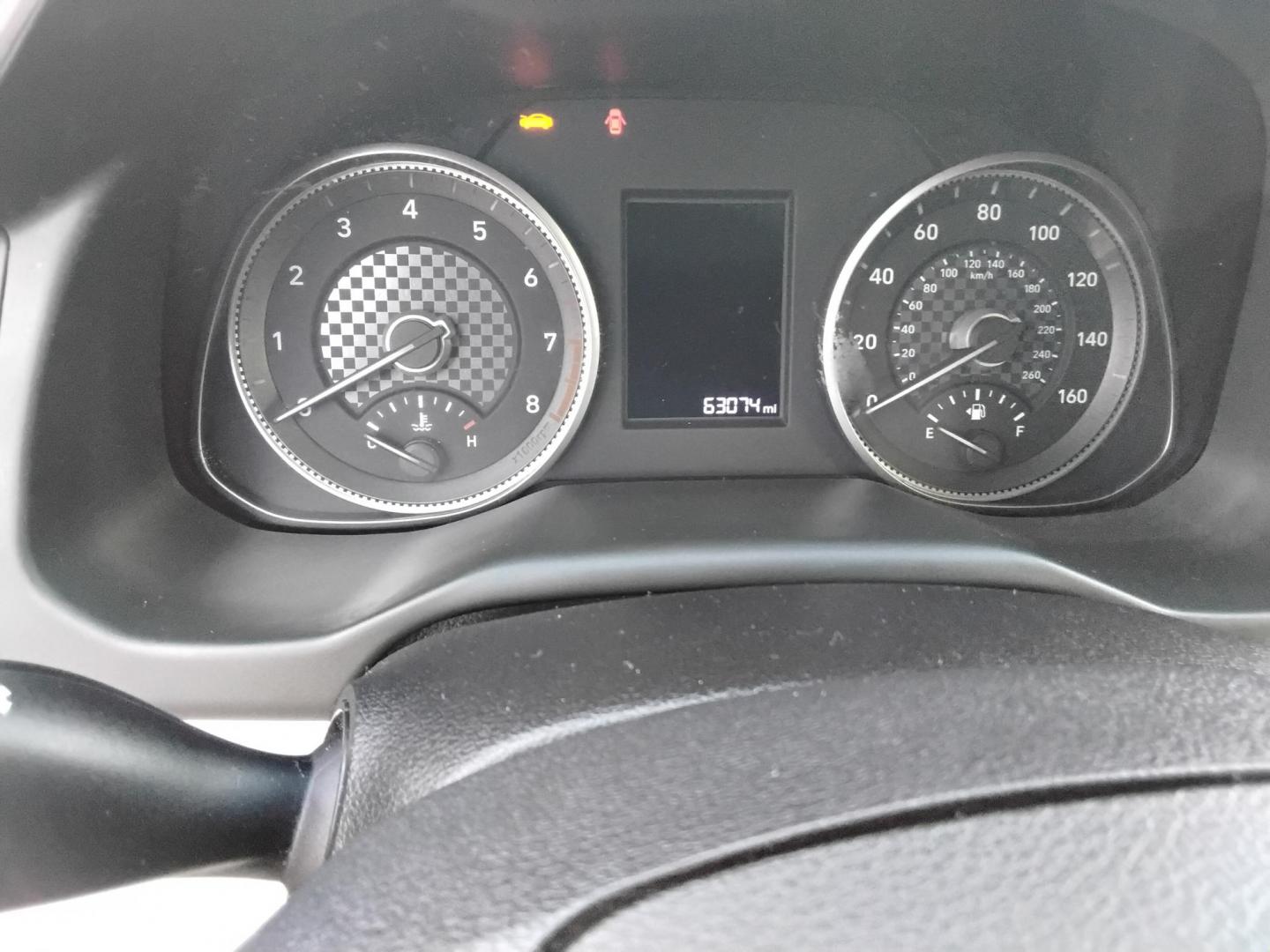 2019 White /Beige Hyundai Elantra SE 6AT (5NPD74LF1KH) with an 1.8L L4 DOHC 16V engine, 6A transmission, located at 6112 N Florida Avenue, Tampa, FL, 33604, (888) 521-5131, 27.954929, -82.459534 - $499 down plus tax & tag. - Photo#8