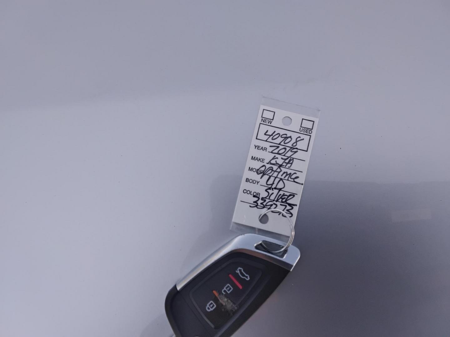 2019 SILVER /Grey Kia Optima LX (5XXGT4L31KG) with an 2.4L L4 DOHC 16V engine, 6A transmission, located at 6112 N Florida Avenue, Tampa, FL, 33604, (888) 521-5131, 27.954929, -82.459534 - $499 down plus tax & tag. - Photo#12