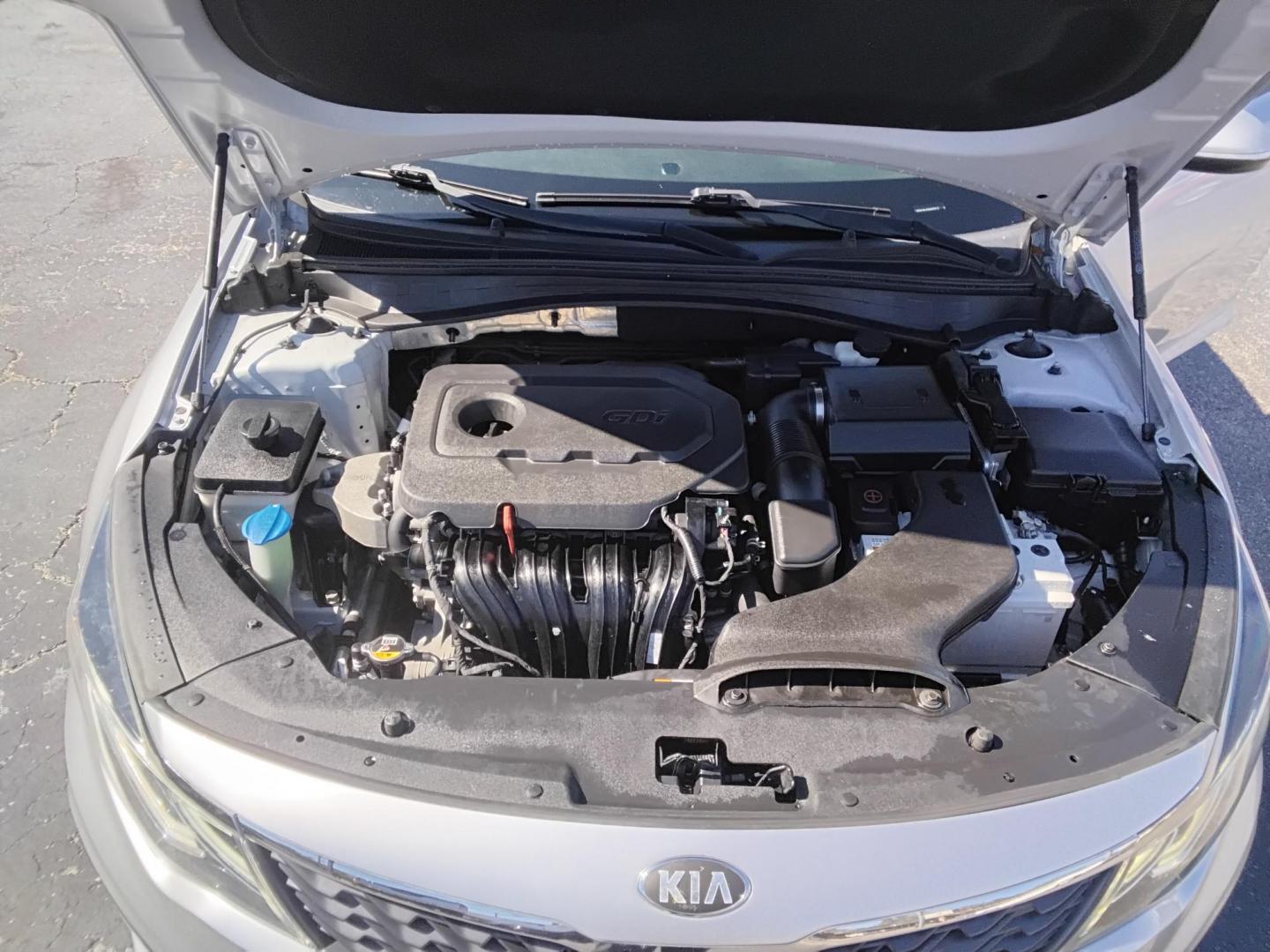2019 SILVER /Grey Kia Optima LX (5XXGT4L31KG) with an 2.4L L4 DOHC 16V engine, 6A transmission, located at 6112 N Florida Avenue, Tampa, FL, 33604, (888) 521-5131, 27.954929, -82.459534 - $499 down plus tax & tag.- Photo#11