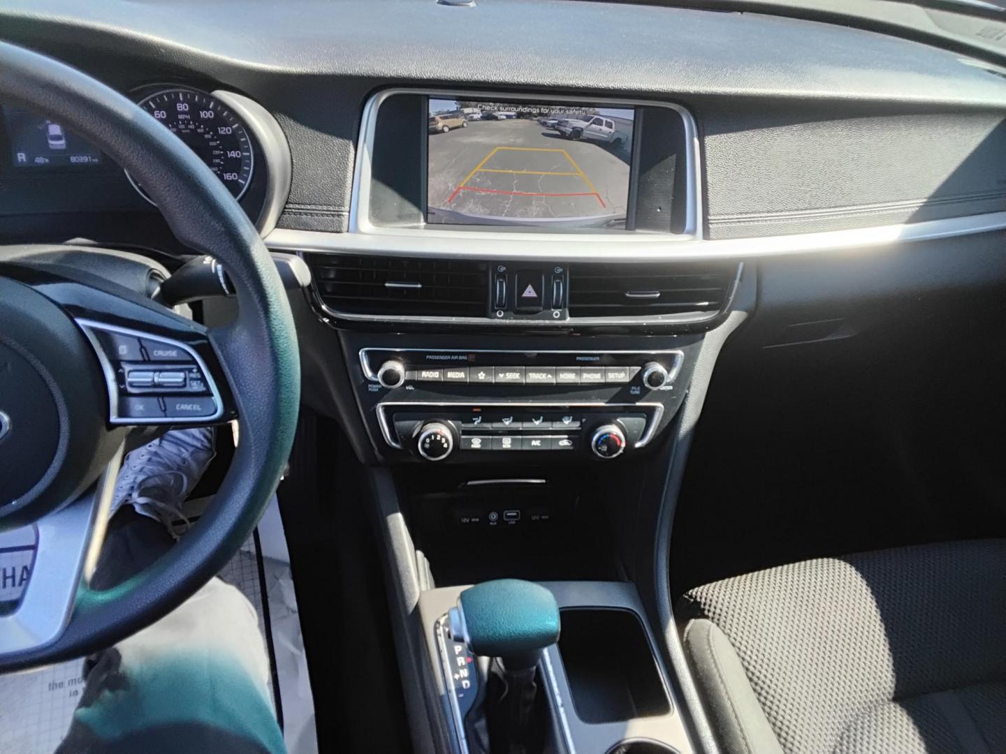 2019 SILVER /Grey Kia Optima LX (5XXGT4L31KG) with an 2.4L L4 DOHC 16V engine, 6A transmission, located at 6112 N Florida Avenue, Tampa, FL, 33604, (888) 521-5131, 27.954929, -82.459534 - $499 down plus tax & tag.- Photo#9