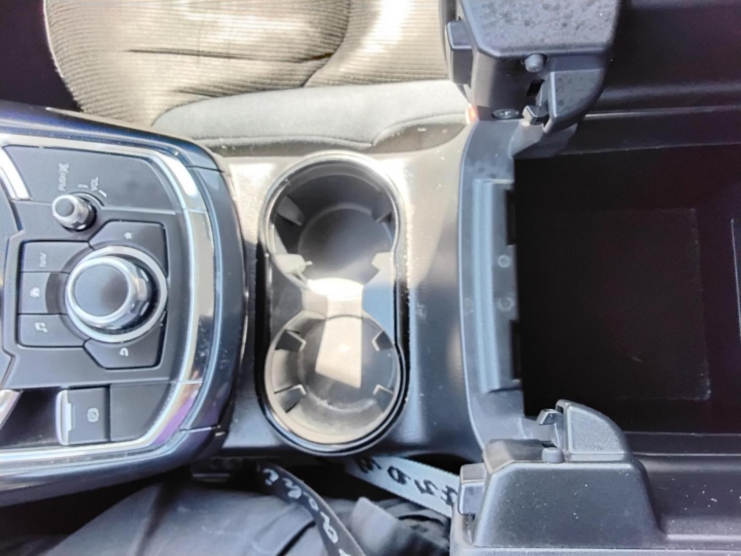 2016 White /Grey Mazda CX-9 Sport FWD (JM3TCABY9G0) with an 2.5L L4 DOHC 16V engine, 6A transmission, located at 6112 N Florida Avenue, Tampa, FL, 33604, (888) 521-5131, 27.954929, -82.459534 - $499 DOWN PLUS TAX & TAG. - Photo#9