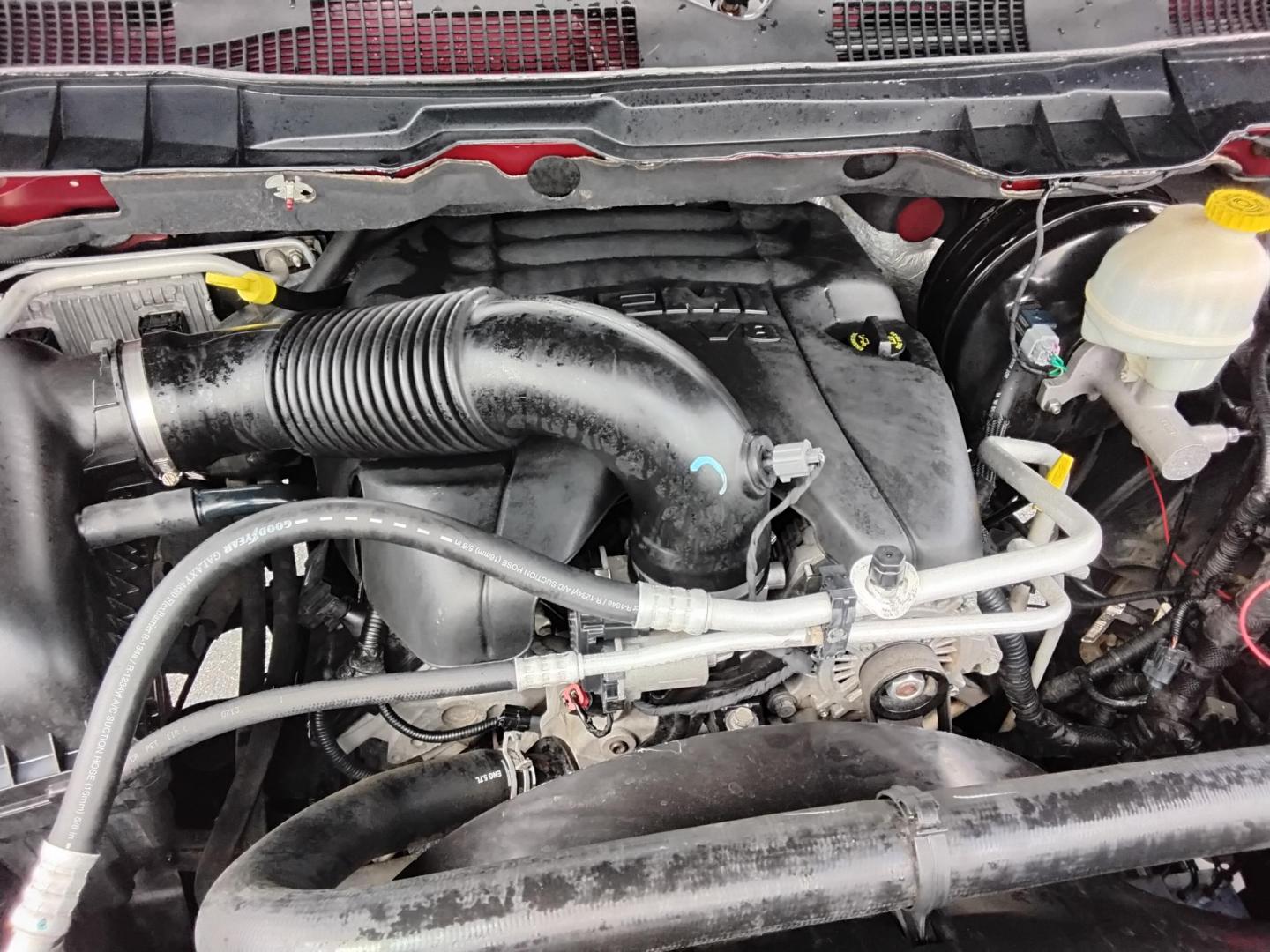 2013 RED /Grey RAM 1500 Tradesman Quad Cab 2WD (1C6RR6FT0DS) with an 5.7L V8 OHV 16V engine, 6-Speed Automatic transmission, located at 6112 N Florida Avenue, Tampa, FL, 33604, (888) 521-5131, 27.954929, -82.459534 - $499 DOWN PLUS TAX & TAG. - Photo#23