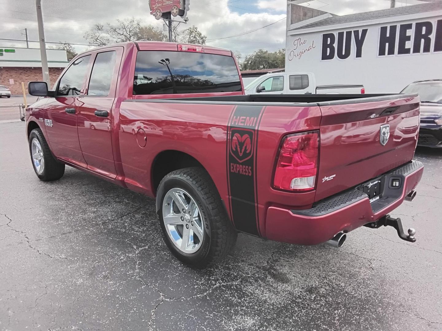 2013 RED /Grey RAM 1500 Tradesman Quad Cab 2WD (1C6RR6FT0DS) with an 5.7L V8 OHV 16V engine, 6-Speed Automatic transmission, located at 6112 N Florida Avenue, Tampa, FL, 33604, (888) 521-5131, 27.954929, -82.459534 - $499 DOWN PLUS TAX & TAG. - Photo#8
