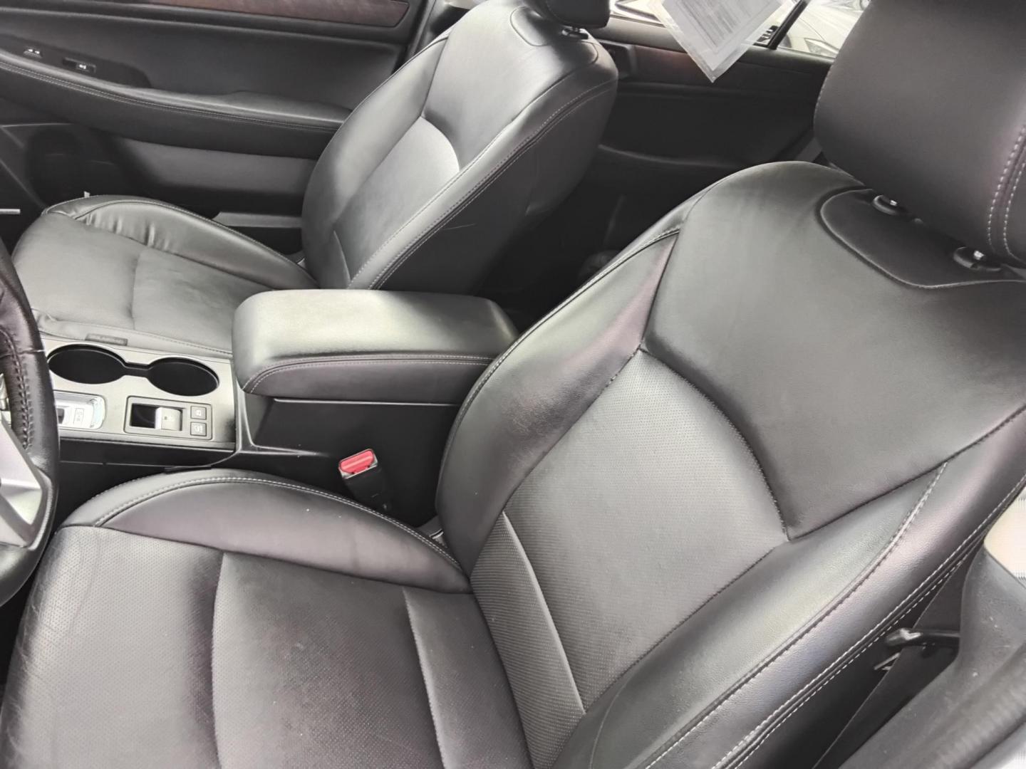 2017 White /Black Subaru Outback 2.5i Limited (4S4BSANC1H3) with an 2.5L H4 DOHC 16V engine, CVT transmission, located at 6112 N Florida Avenue, Tampa, FL, 33604, (888) 521-5131, 27.954929, -82.459534 - $499 DOWN PLUS TAX & TAG.- Photo#18