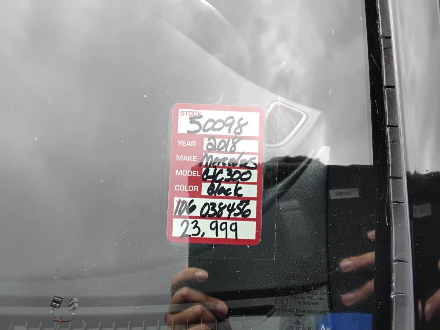 2018 BLACK /Black Mercedes-Benz GLC-Class GLC300 (WDC0G4JB9JV) with an 2.0L L4 DOHC 16V TURBO engine, 9A transmission, located at 6112 N Florida Avenue, Tampa, FL, 33604, (888) 521-5131, 27.954929, -82.459534 - $499 DOWN PLUS TAX & TAG. - Photo#11