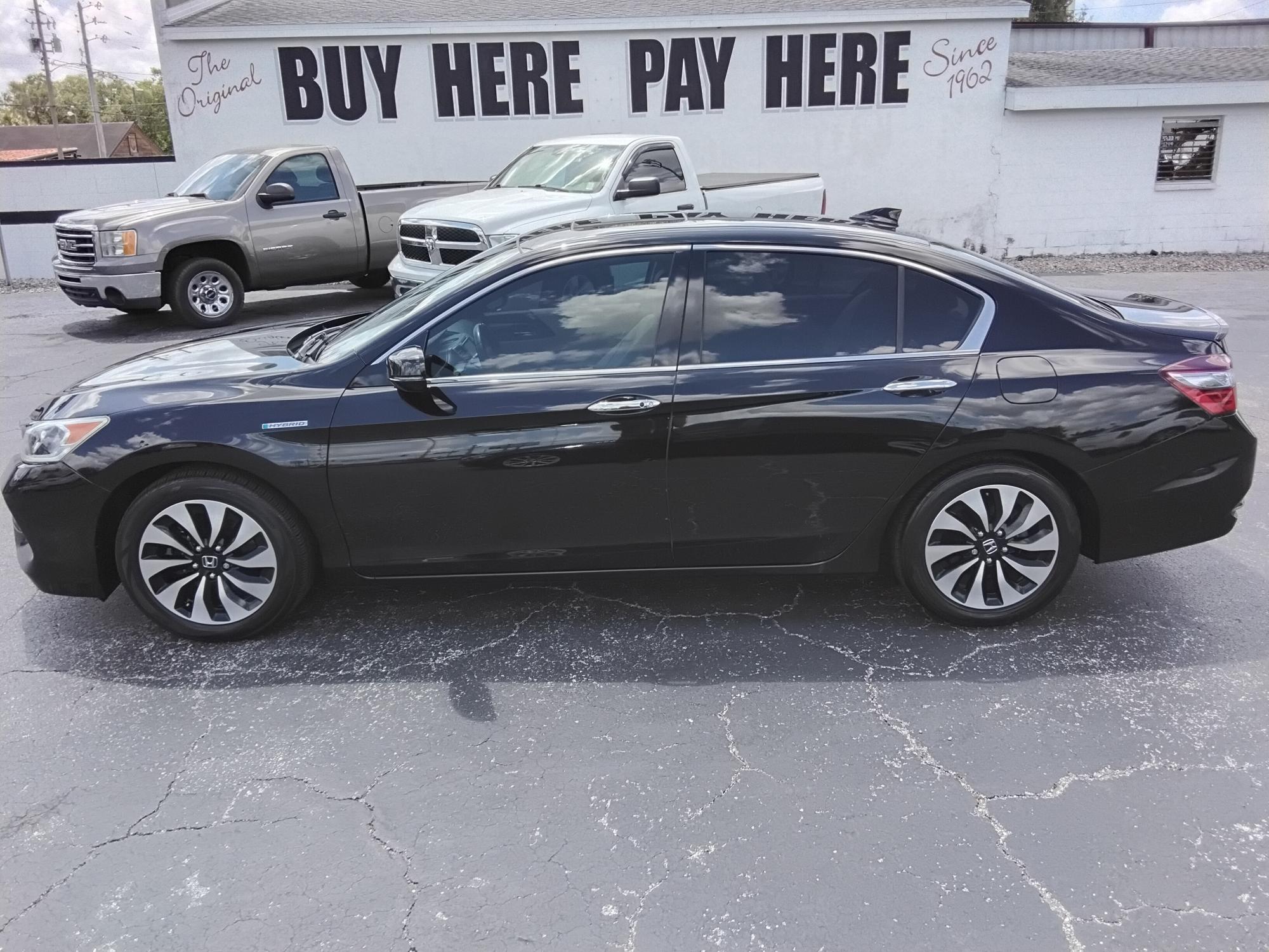 photo of 2017 Honda Accord Hybrid EX-L