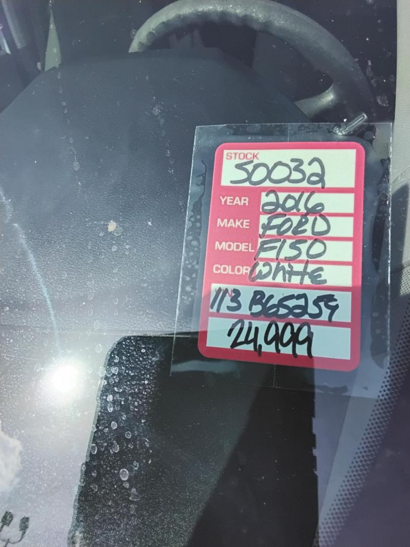 2016 White /Grey Ford F-150 XLT SuperCrew 6.5-ft. Bed 4WD (1FTEW1EFXGF) with an 5.0L V8 engine, 6A transmission, located at 6112 N Florida Avenue, Tampa, FL, 33604, (888) 521-5131, 27.954929, -82.459534 - $499 DOWN PLUS TAX & TAG. - Photo#25