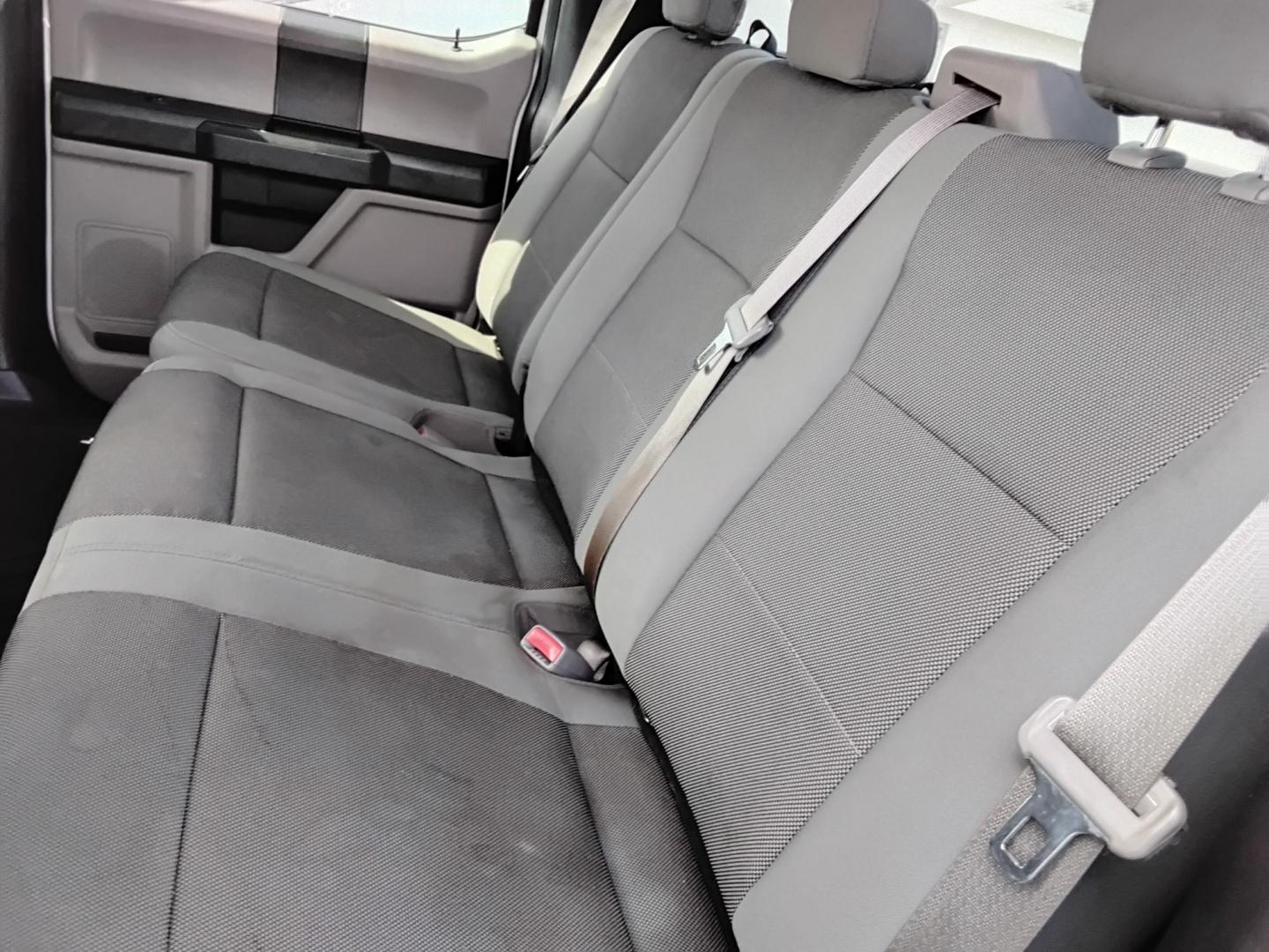 2016 White /Grey Ford F-150 XLT SuperCrew 6.5-ft. Bed 4WD (1FTEW1EFXGF) with an 5.0L V8 engine, 6A transmission, located at 6112 N Florida Avenue, Tampa, FL, 33604, (888) 521-5131, 27.954929, -82.459534 - $499 DOWN PLUS TAX & TAG. - Photo#16