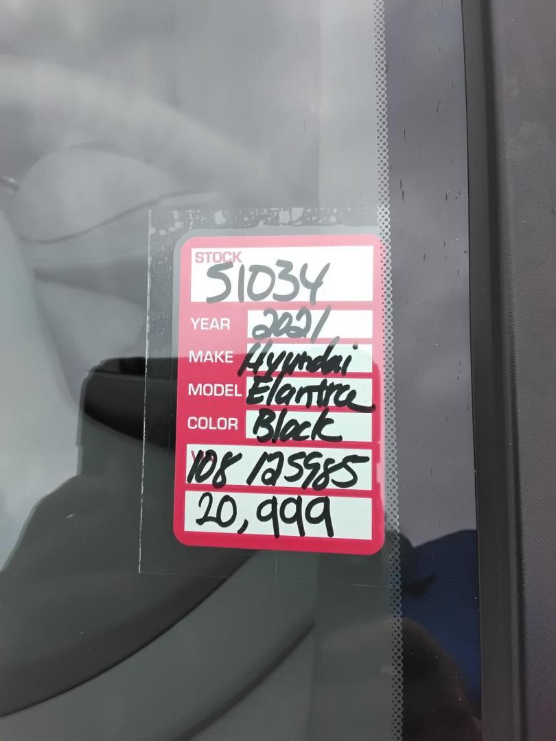 2021 BLACK /Grey Hyundai Elantra SEL (KMHLM4AG4MU) with an 1.6L L4 DOHC 16V engine, 6A transmission, located at 6112 N Florida Avenue, Tampa, FL, 33604, (888) 521-5131, 27.954929, -82.459534 - $499 DOWN PLUS TAX & TAG. - Photo#25