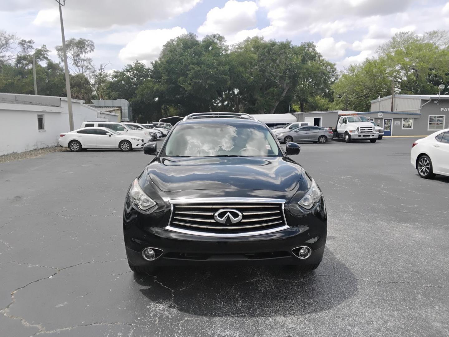 2012 BLACK /Beige Infiniti FX FX35 2WD (JN8AS1MU8CM) with an 3.5L V6 DOHC 24V engine, 5-Speed Automatic transmission, located at 6112 N Florida Avenue, Tampa, FL, 33604, (888) 521-5131, 27.954929, -82.459534 - $499 DOWN PLUS TAX & TAG. - Photo#1