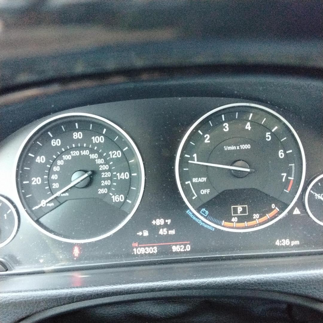 2018 BLACK /Beige BMW 3-Series 320i Sedan (WBA8A9C58JA) with an 2.0L L4 DOHC 16V engine, 8A transmission, located at 6112 N Florida Avenue, Tampa, FL, 33604, (888) 521-5131, 27.954929, -82.459534 - $499 DOWN PLUS TAX & TAG. - Photo#21