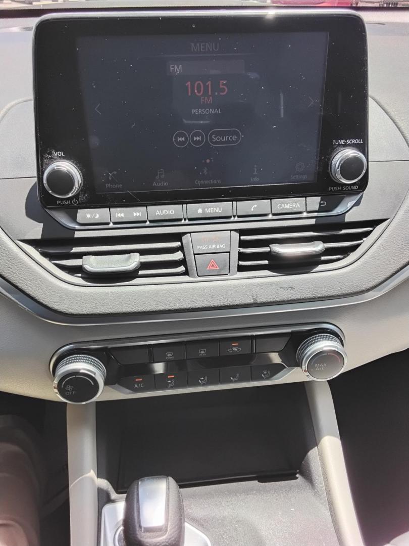 2022 RED Nissan Altima 2.5 SV (1N4BL4DV1NN) with an 2.5L L4 DOHC 16V engine, CVT transmission, located at 6112 N Florida Avenue, Tampa, FL, 33604, (888) 521-5131, 27.954929, -82.459534 - $499 down plus tax & tag. - Photo#10