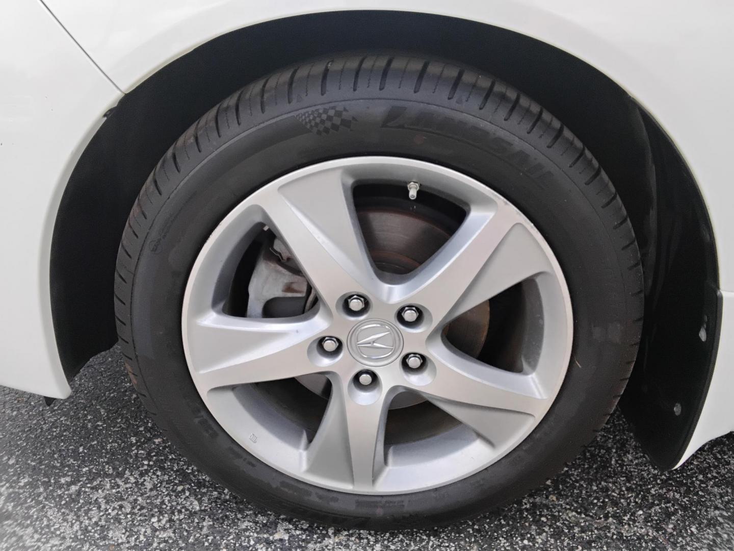 2012 White /Beige Acura TSX 5-Speed AT (JH4CU2F43CC) with an 2.4L L4 DOHC 16V engine, 5-Speed Automatic transmission, located at 6112 N Florida Avenue, Tampa, FL, 33604, (888) 521-5131, 27.954929, -82.459534 - $499 down plus tax & tag. - Photo#10