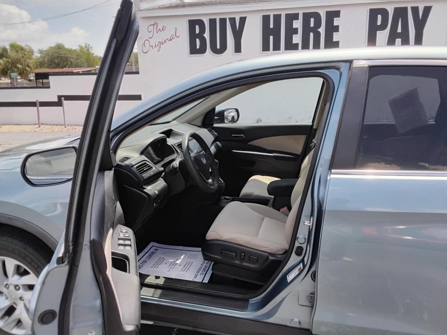 2015 TEAL /Beige Honda CR-V EX 2WD (2HKRM3H52FH) with an 2.4L L4 DOHC 16V engine, Continuously Variable Transmission transmission, located at 6112 N Florida Avenue, Tampa, FL, 33604, (888) 521-5131, 27.954929, -82.459534 - $499 down plus tax & tag. - Photo#6