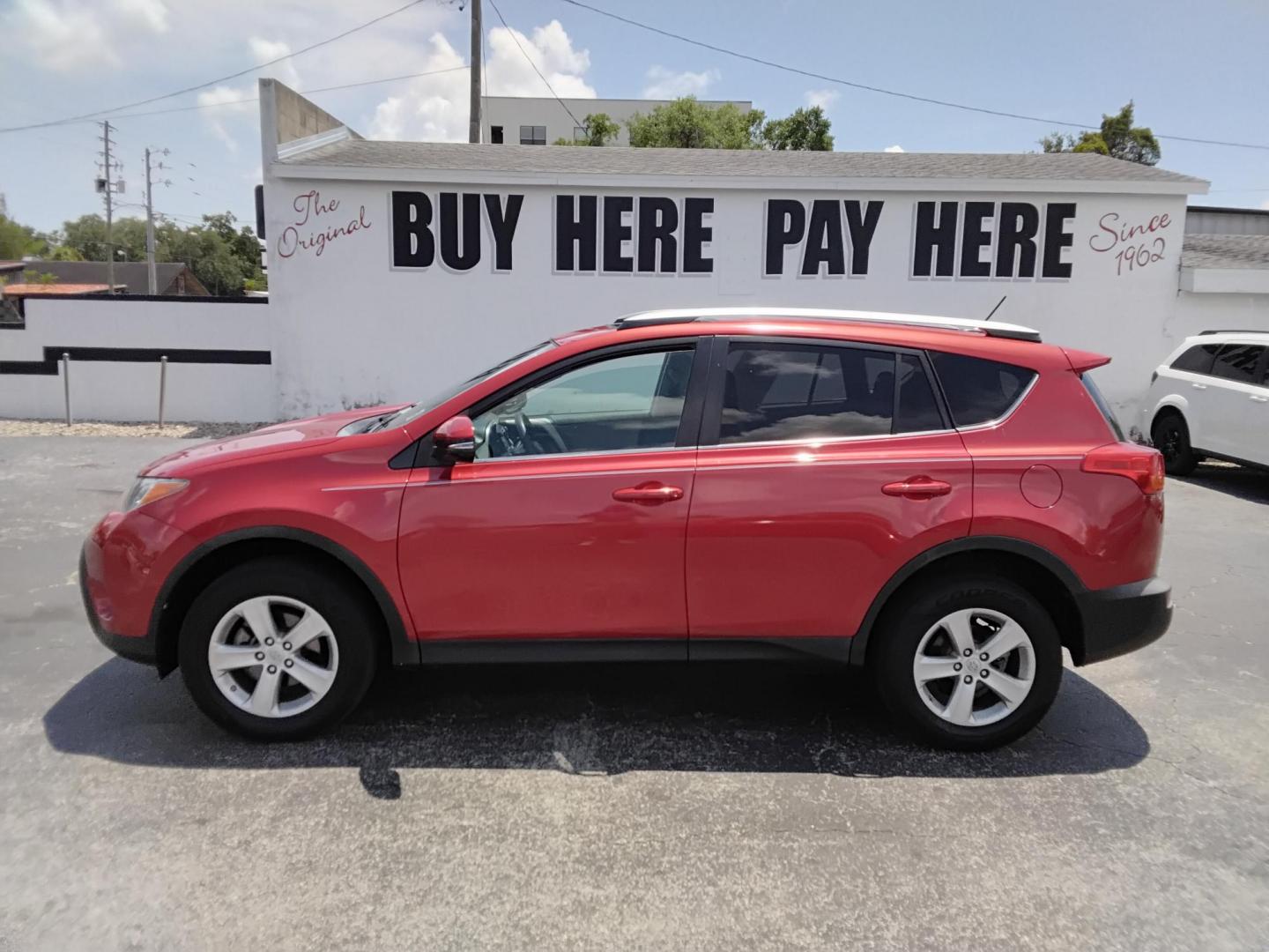 2014 RED /BLACK Toyota RAV4 XLE FWD (2T3WFREV6EW) with an 2.5L L4 DOHC 16V engine, 6-Speed Automatic transmission, located at 6112 N Florida Avenue, Tampa, FL, 33604, (888) 521-5131, 27.954929, -82.459534 - $499 DOWN PLUS TAX & TAG. - Photo#0